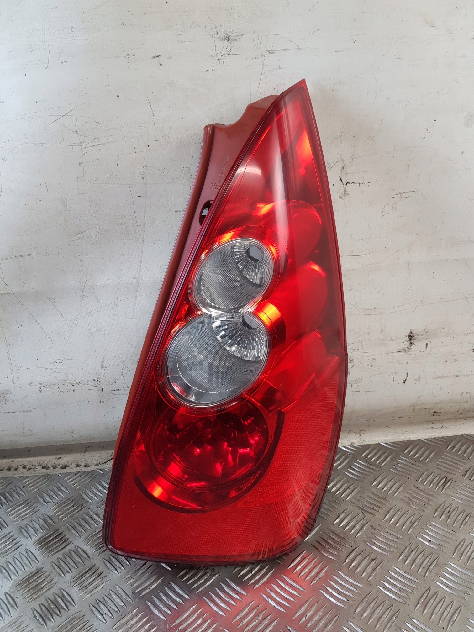 light right rear part P4830R MAZDA 5 06R- EUROPA