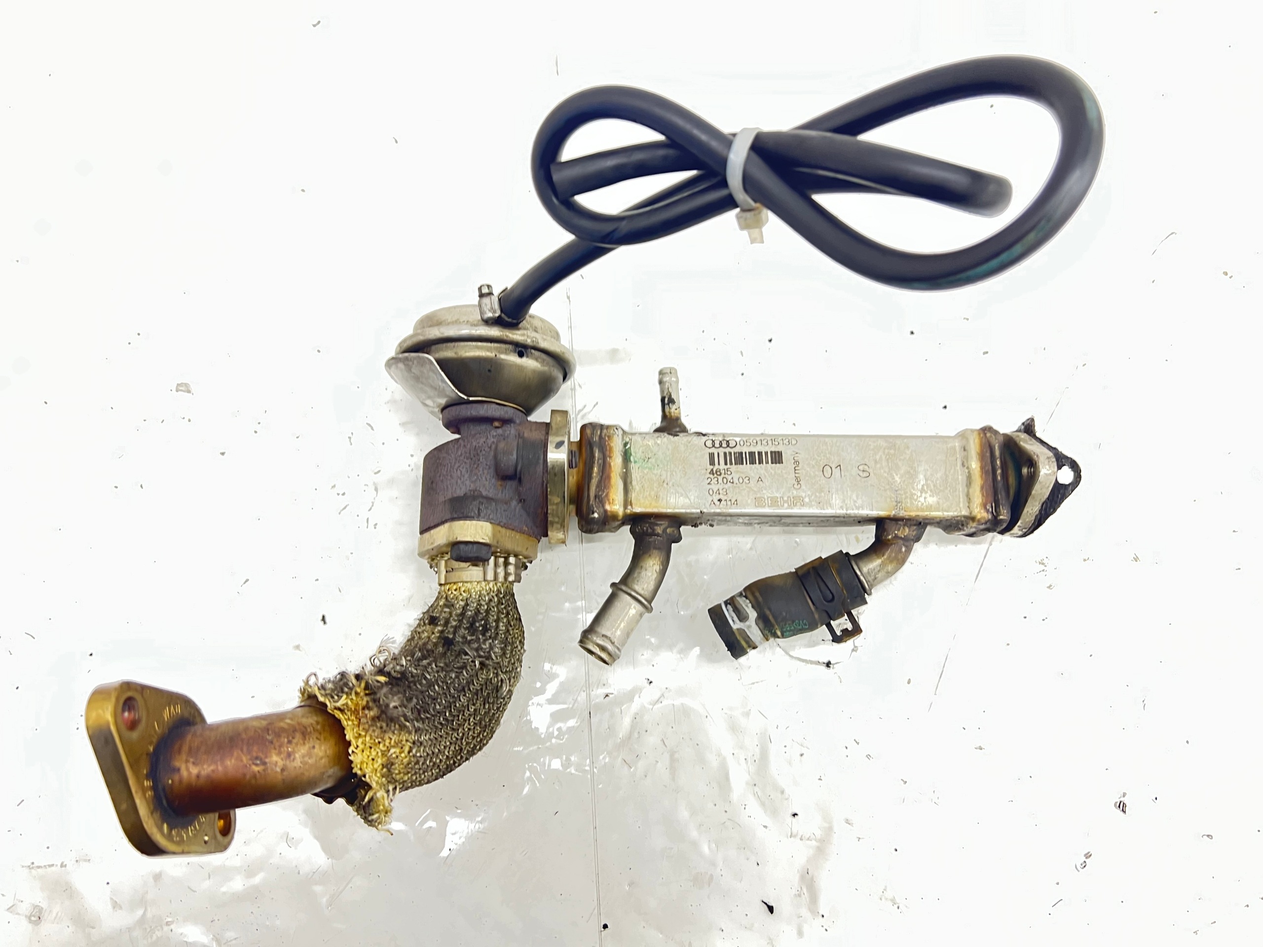 exhaust gas cooler EGR valve AUDI A4 B6 2.5 TDI 059131513D