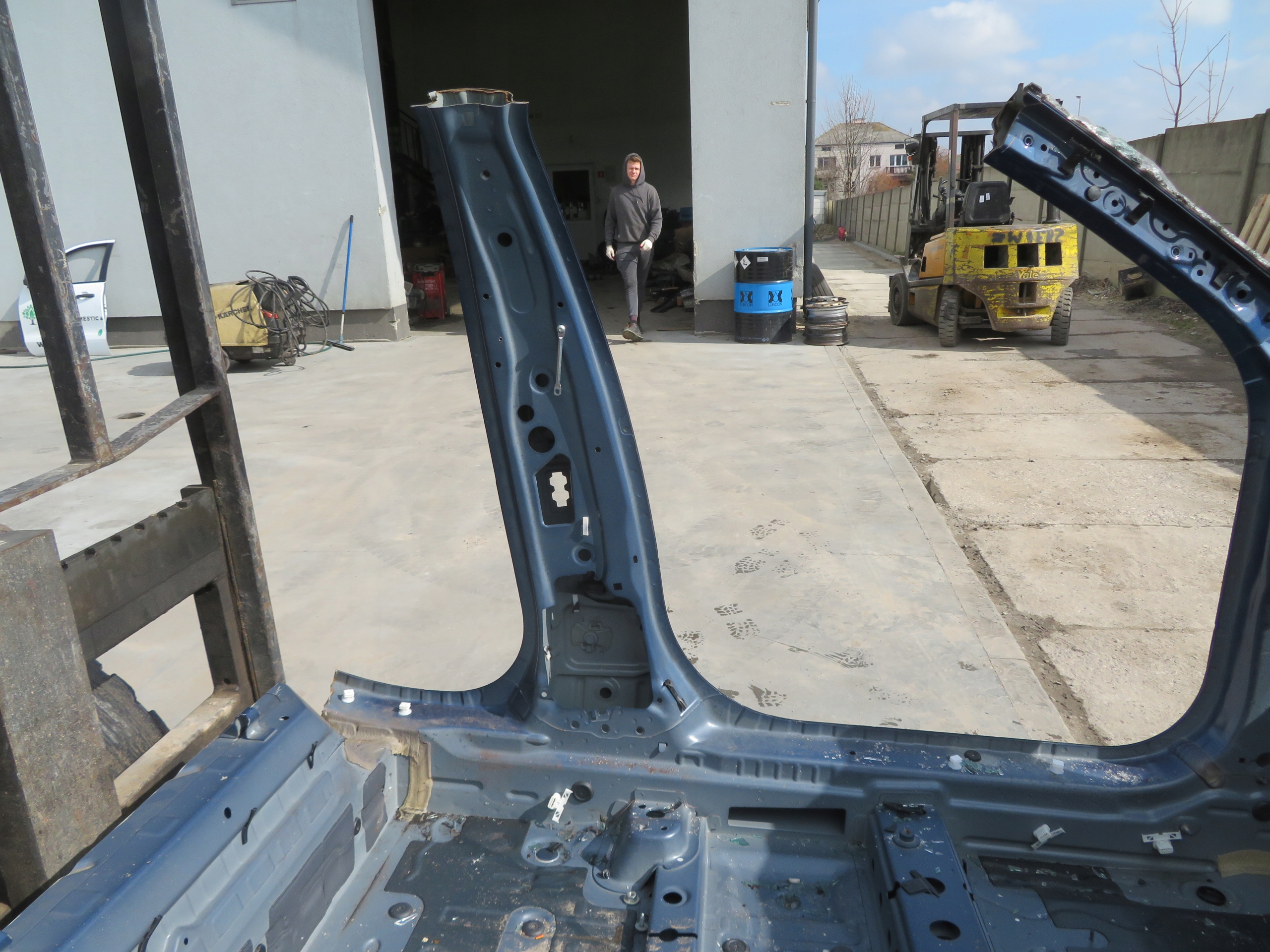 threshold pillar B central left BMW F40 116D 22R