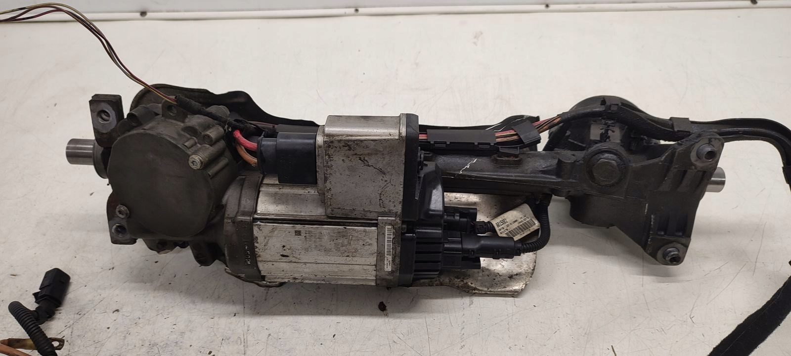 servo control Audi A3 8P LIFT 3D 1,6 FSI