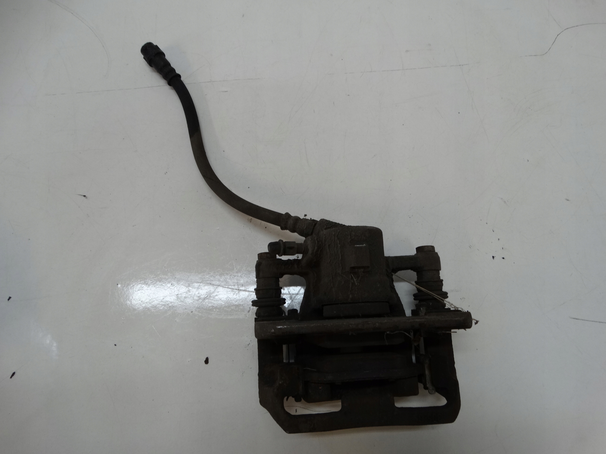 caliper brake left rear part MERCEDES W169 A180 CDI