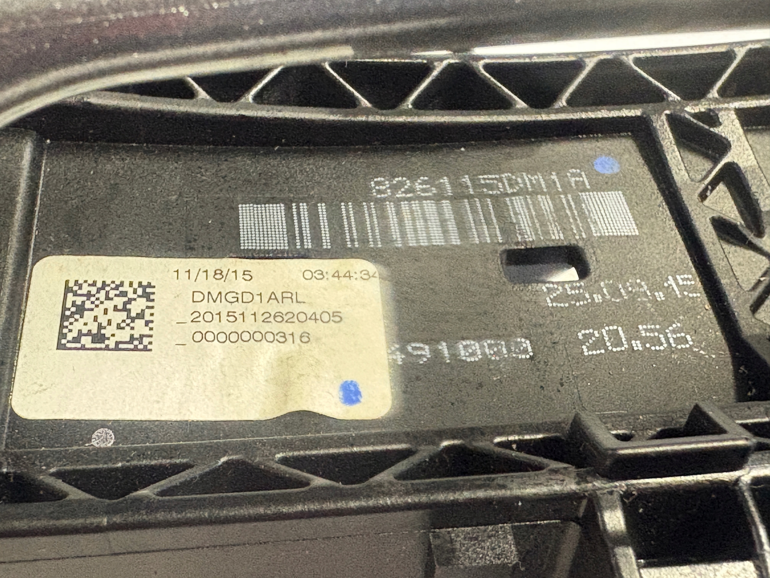 INFINITI Q30 handle door left rear part KAD G
