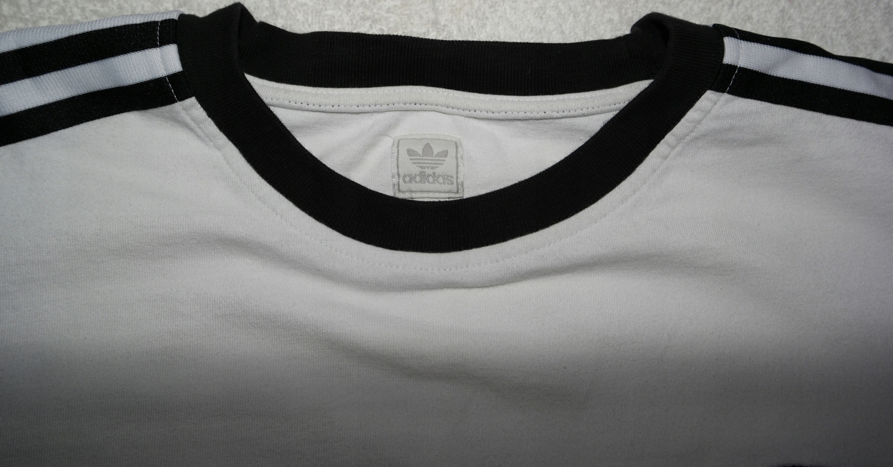 KOSZULKA SPORTOWA ADIDAS Kolekcja LATO