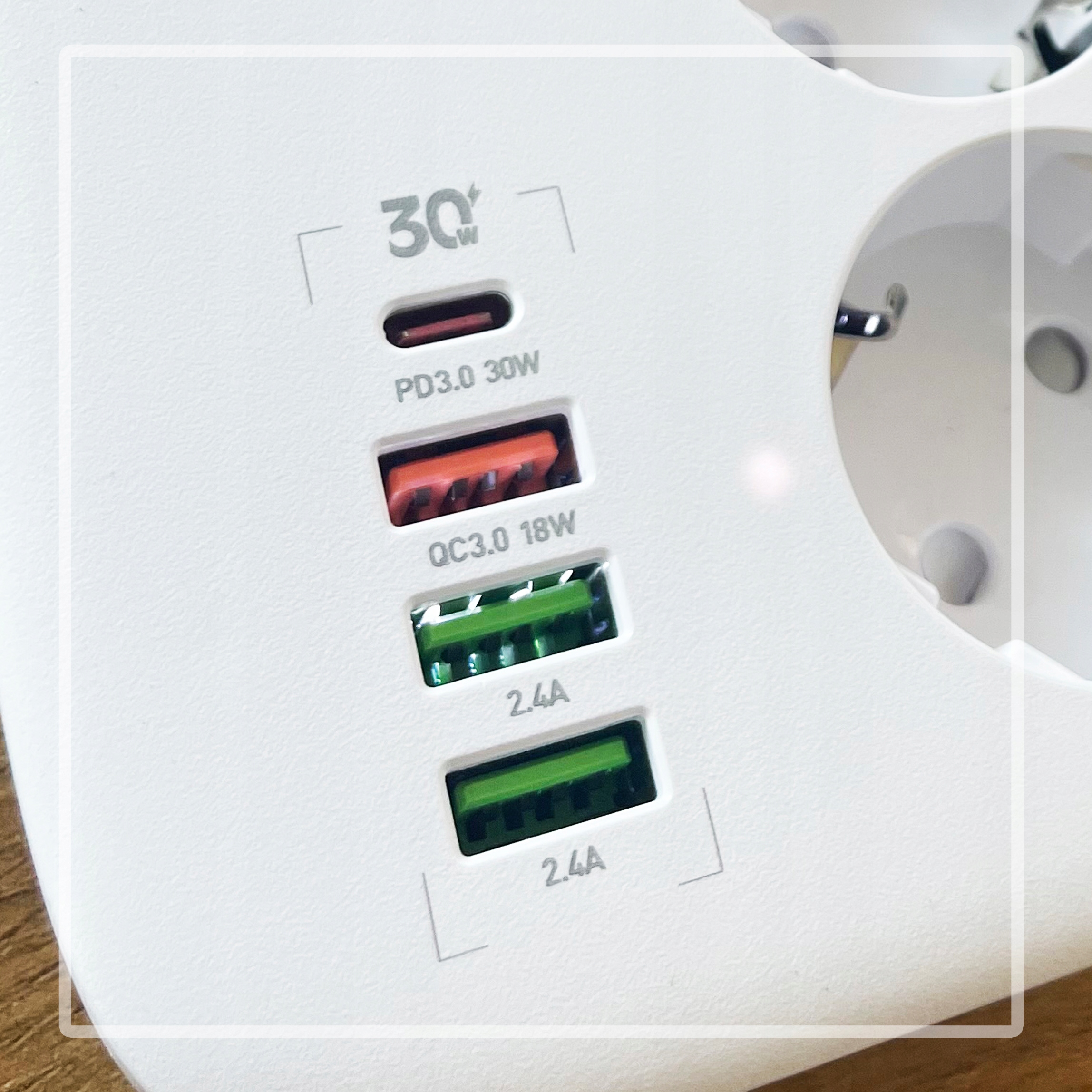 Listwa zasilająca SMART WiFi USB TUYA QC3.0 PD LED Kod producenta SEW3452