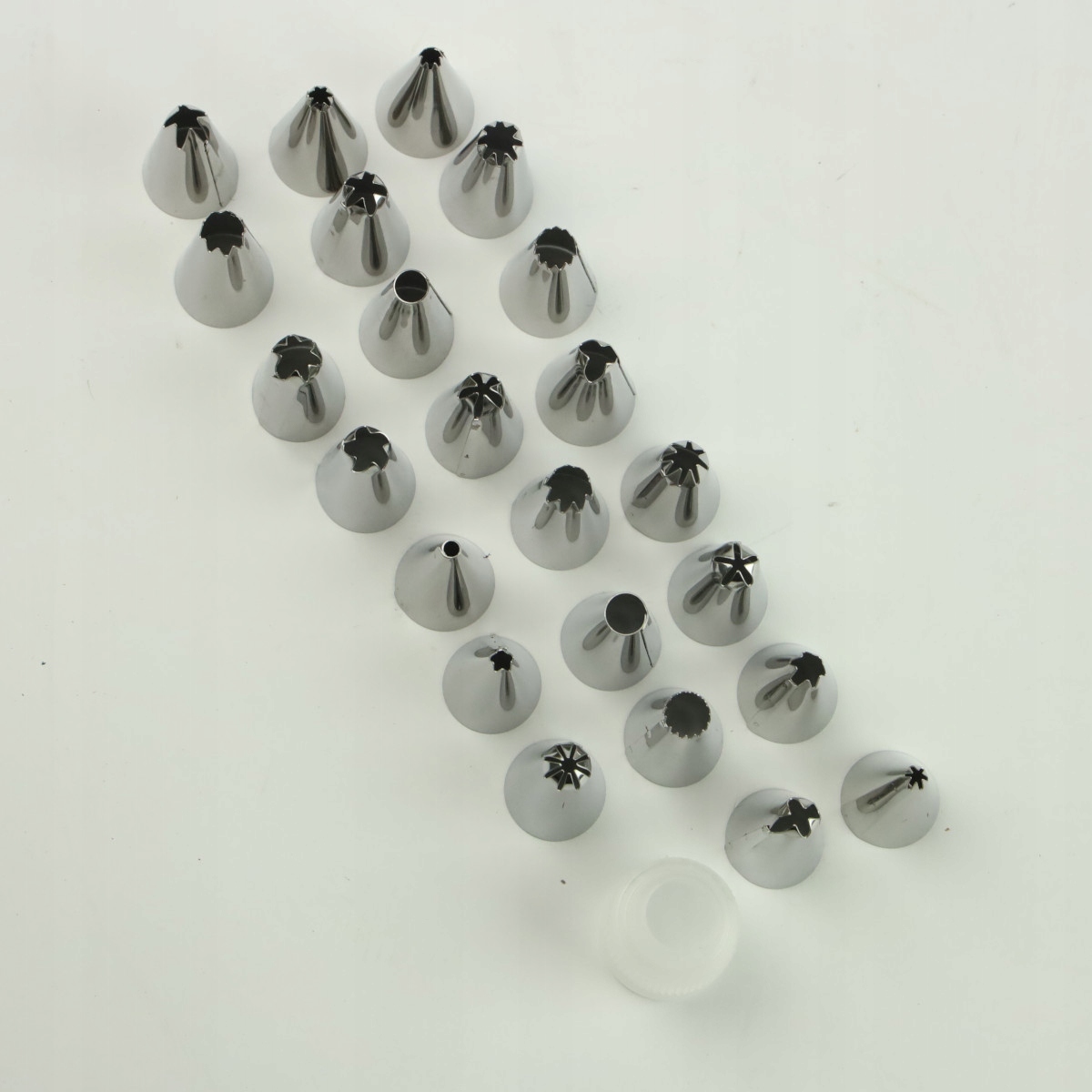 KOMPLET 20 KOŃCÓWEK DO DEKORACJI TORTÓW ZESTAW CUKIERNICZY RÓŻNE WZORY