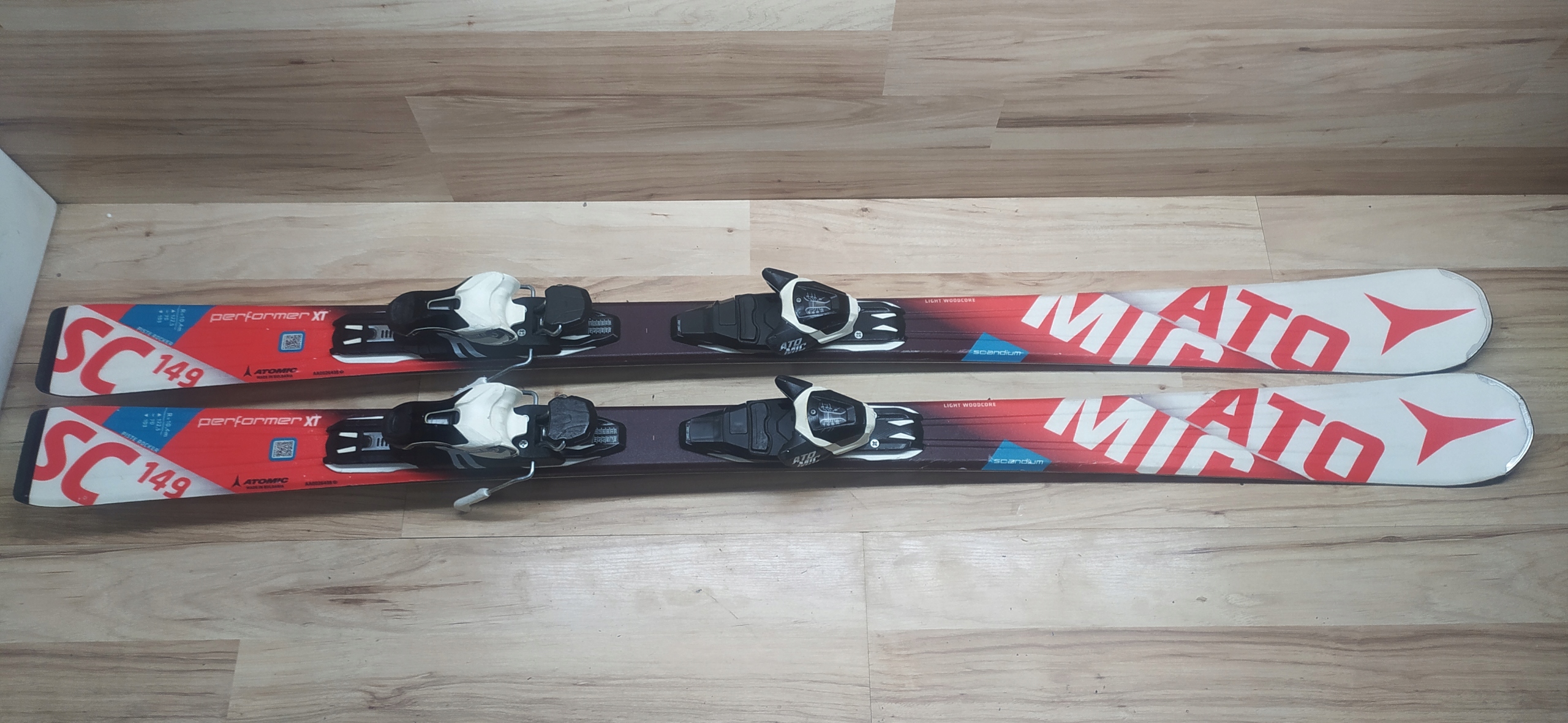 Narty ATOMIC SC 149 cm wiązania ATOMIC