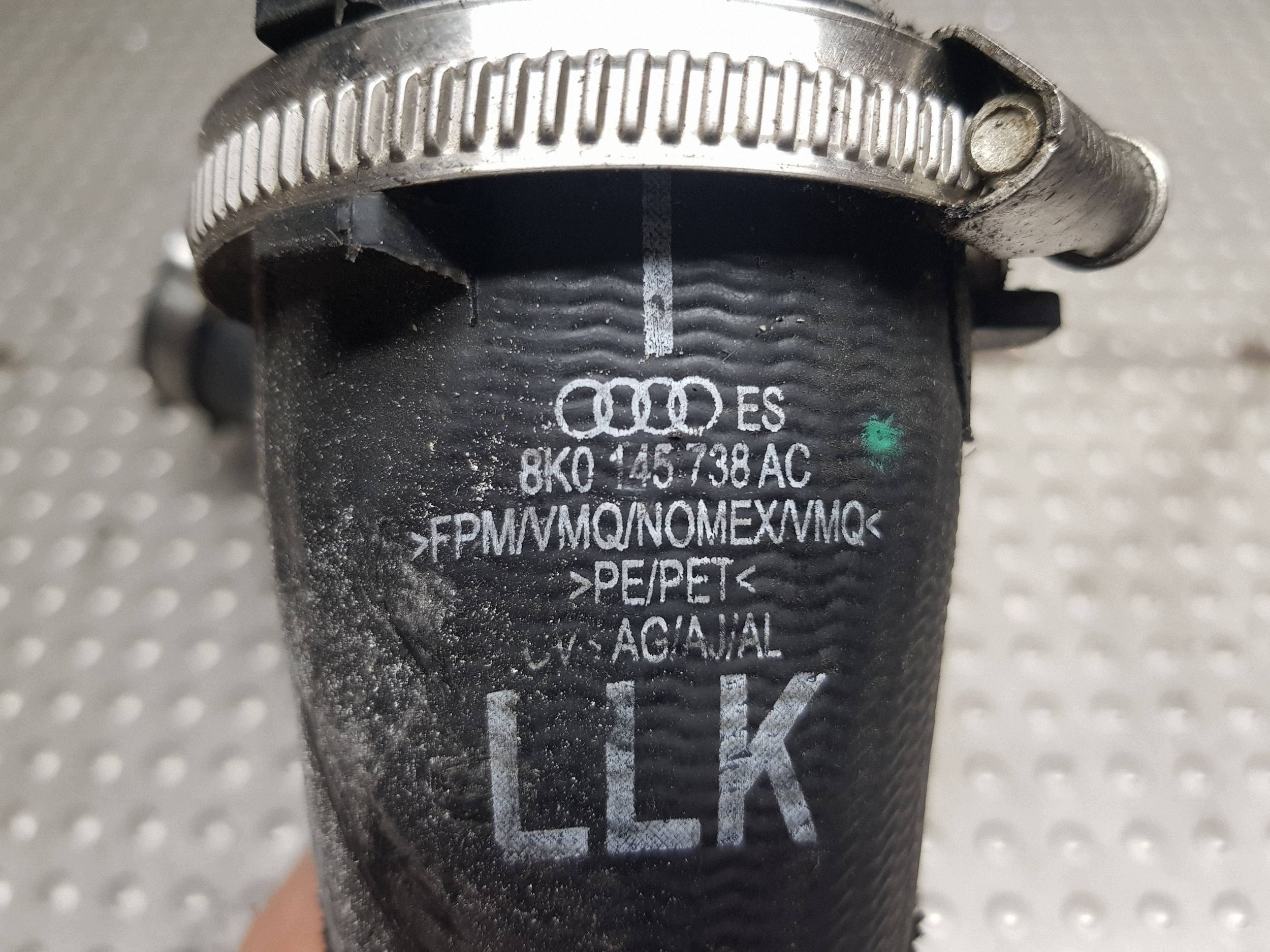 cijev prijenos interkulera 8K0145738AC AUDI A4 B8 A5 8T 3.0 TDI