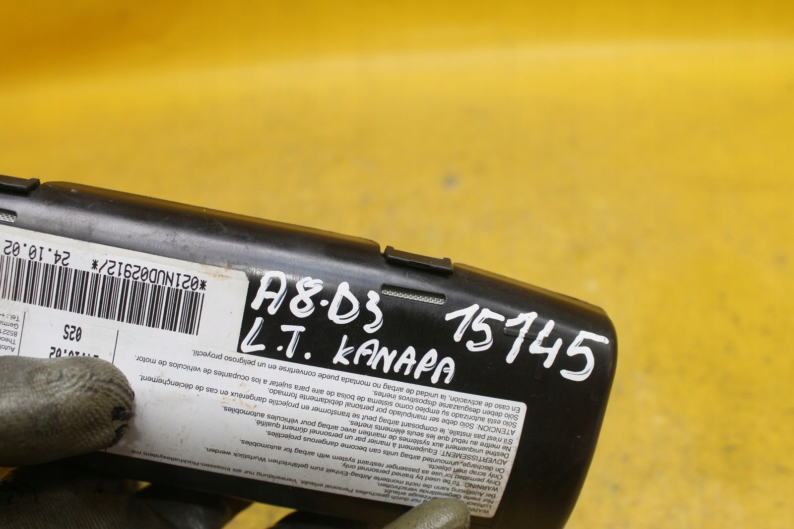 подушка дивана левый зад A8 D3 4E0880441