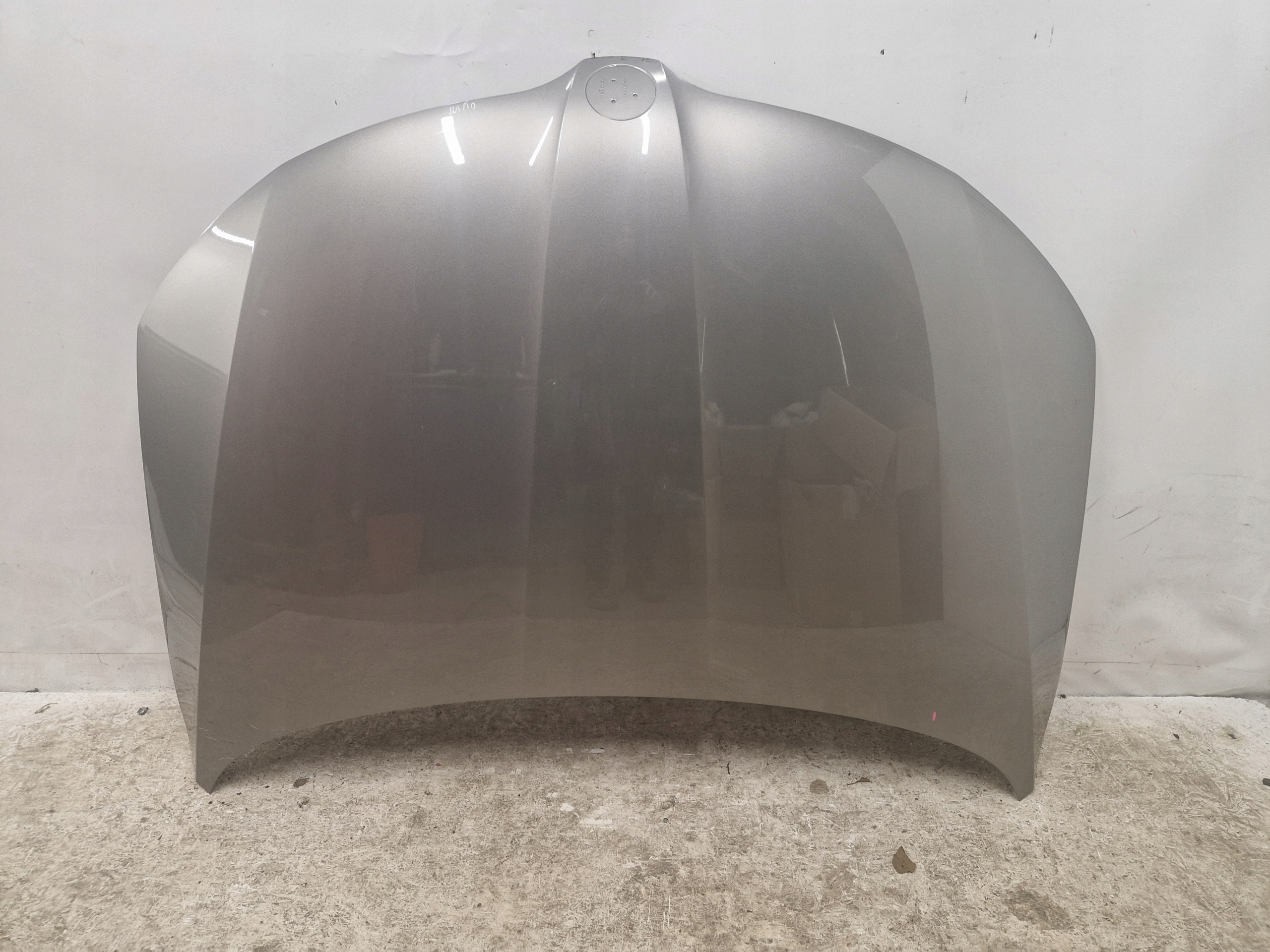 MASKA POKRYWA SILNIKA SKODA RAPID 5JA 12r->