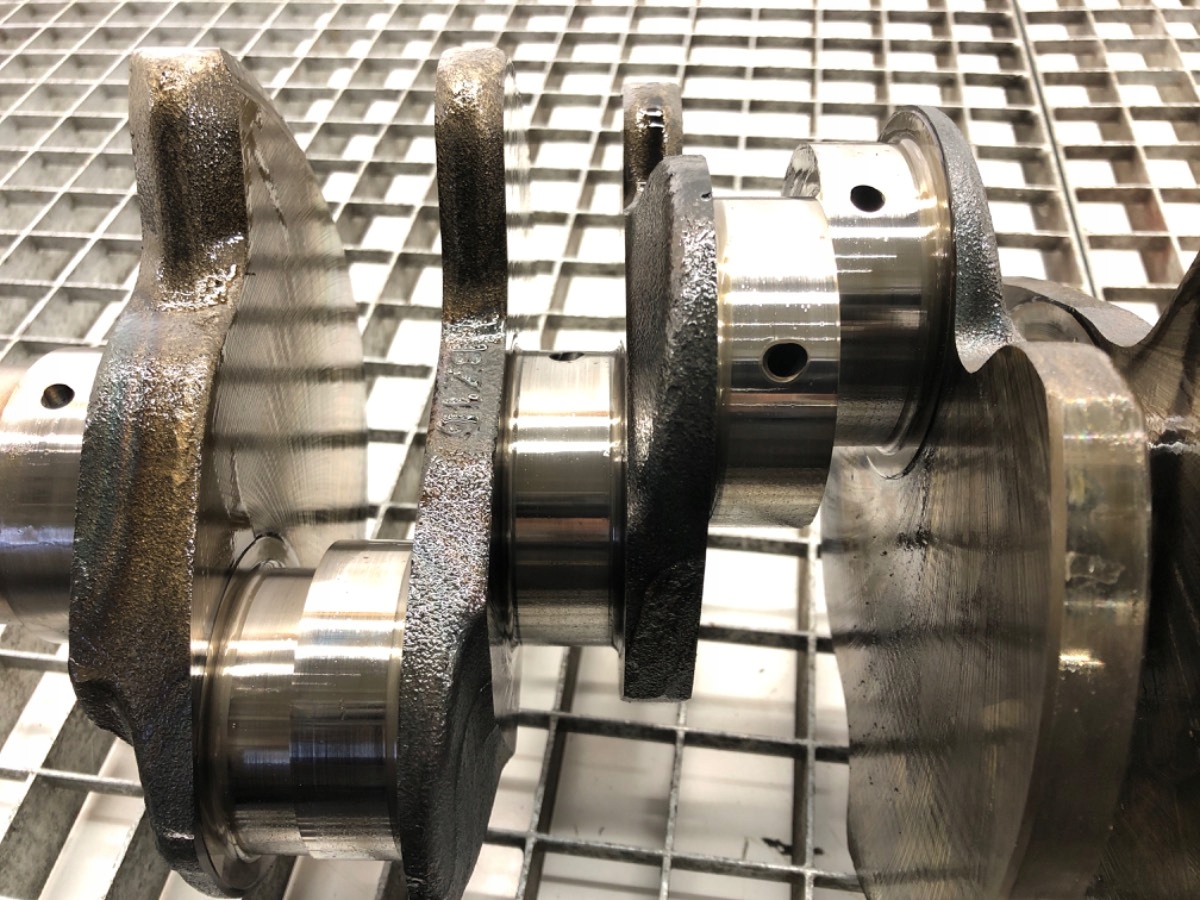 WAŁ KORBOWY AUDI A4 B7 04-08 3.0TDI BKN Typ silnika Benzyna