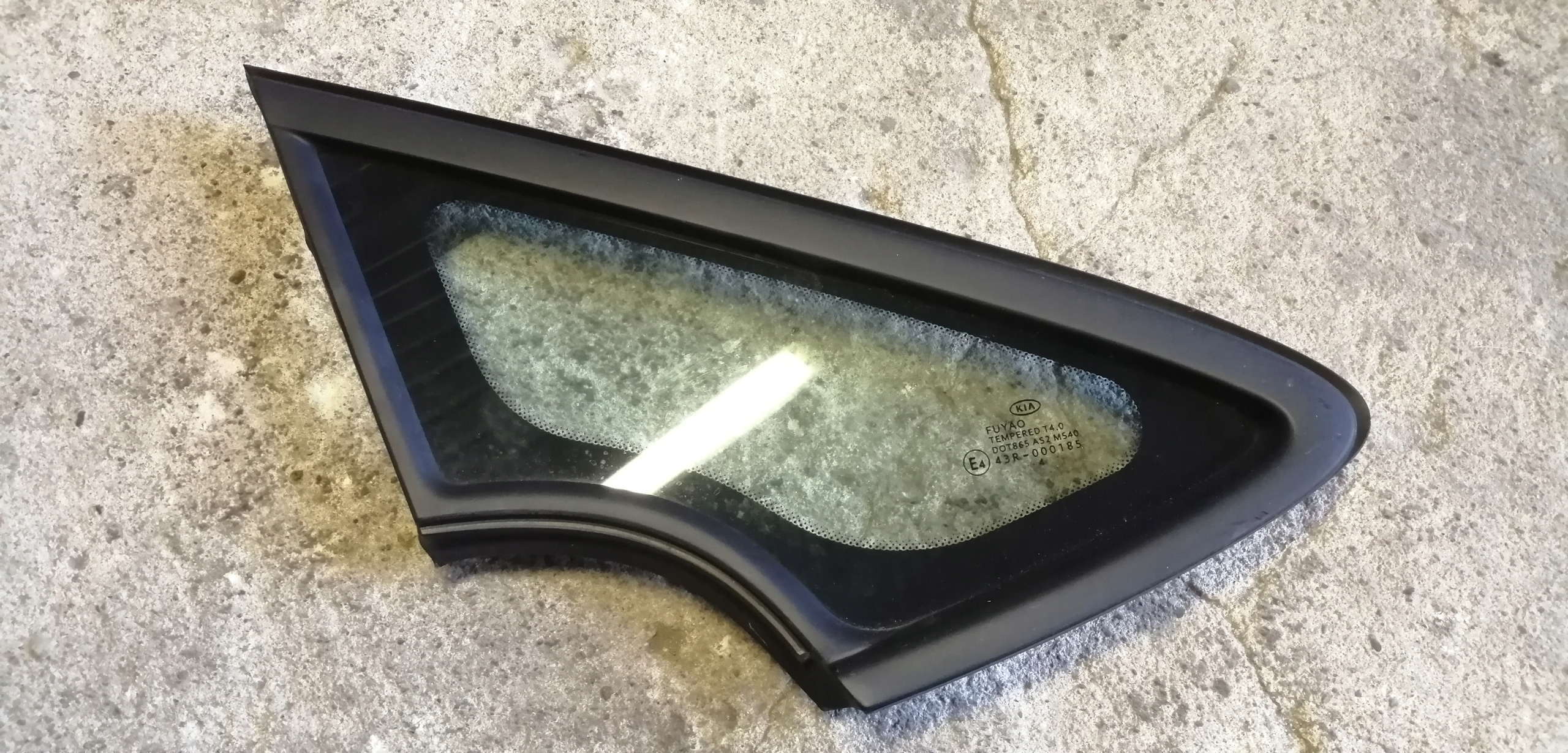 KIA CEED II 12- SZYBA PRAWA PRZEDNIA 14R