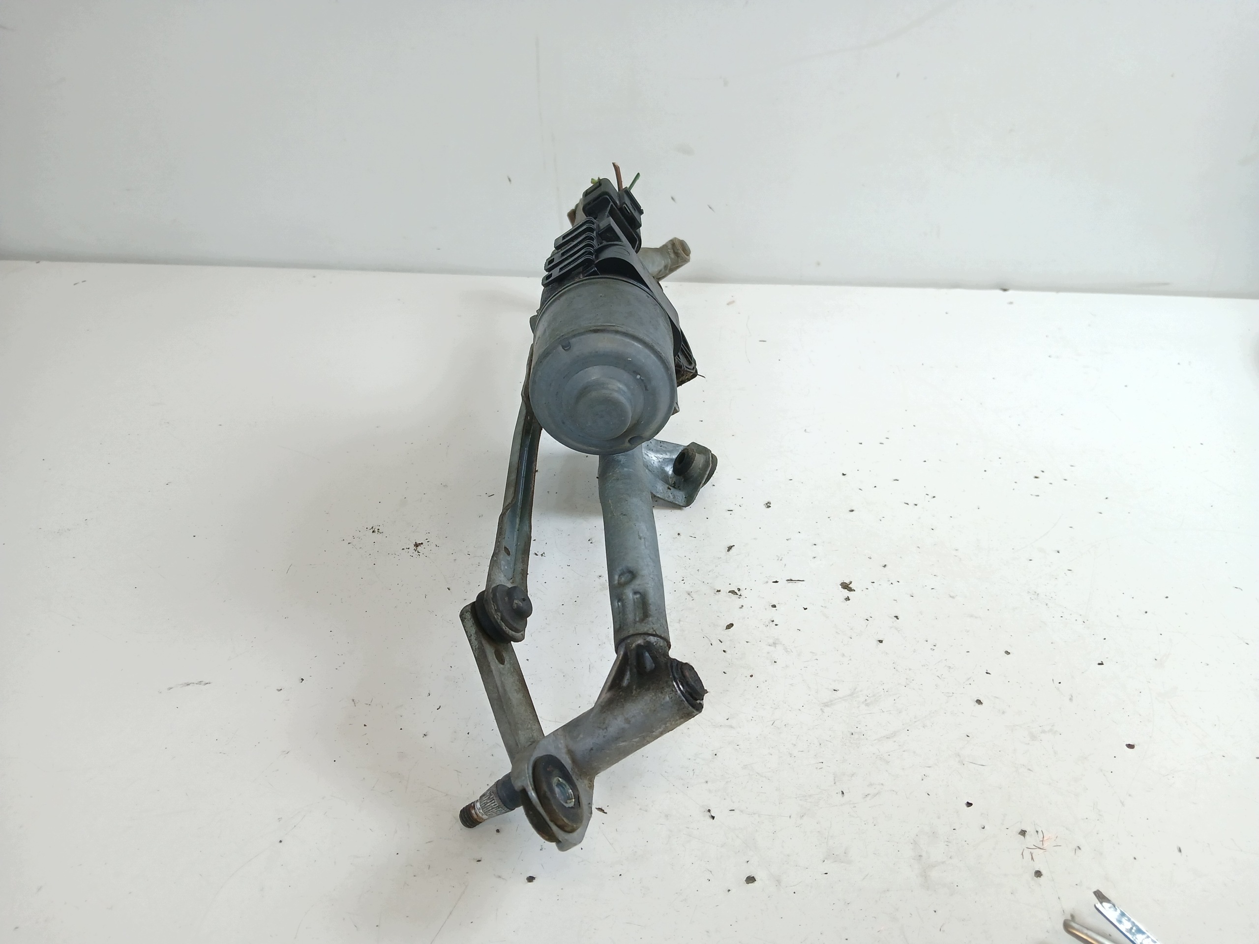 VW POLO 9N wiper mechanism front 6Q2955119A