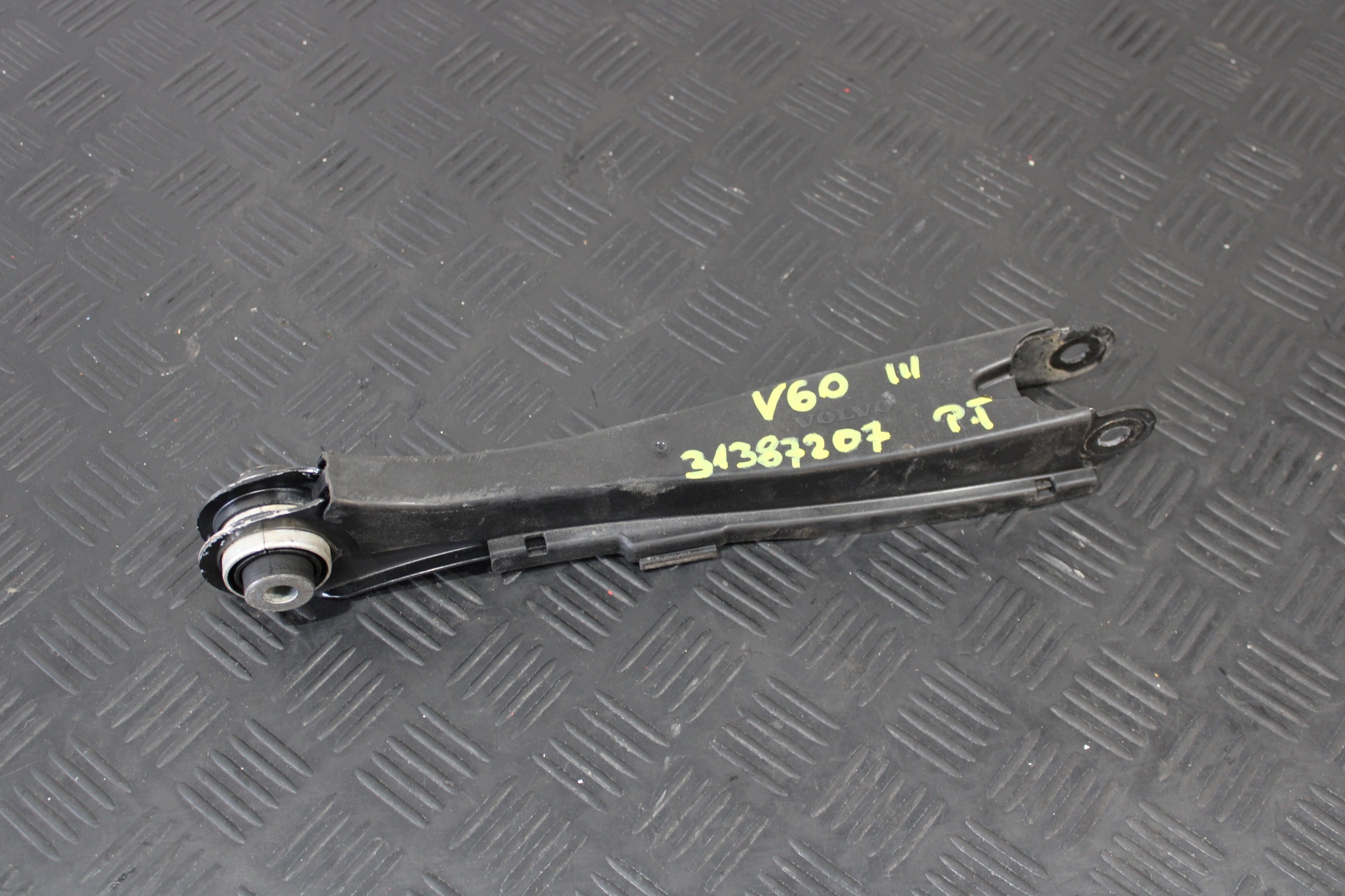 Querlenker rechts heck 31387207 VOLVO S60 V60 III 3 KOMBI 2.0D
