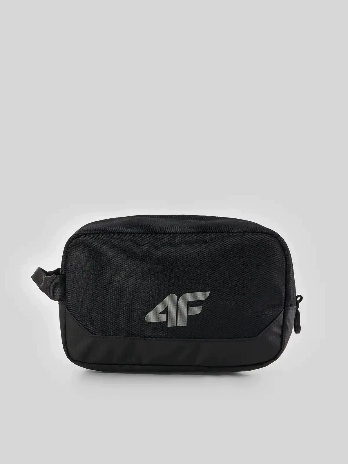 4F Kosmetyczka Podróna Czarna 17x27x14 cm (wys x szer x gł) 4FWAW26AWBGU027