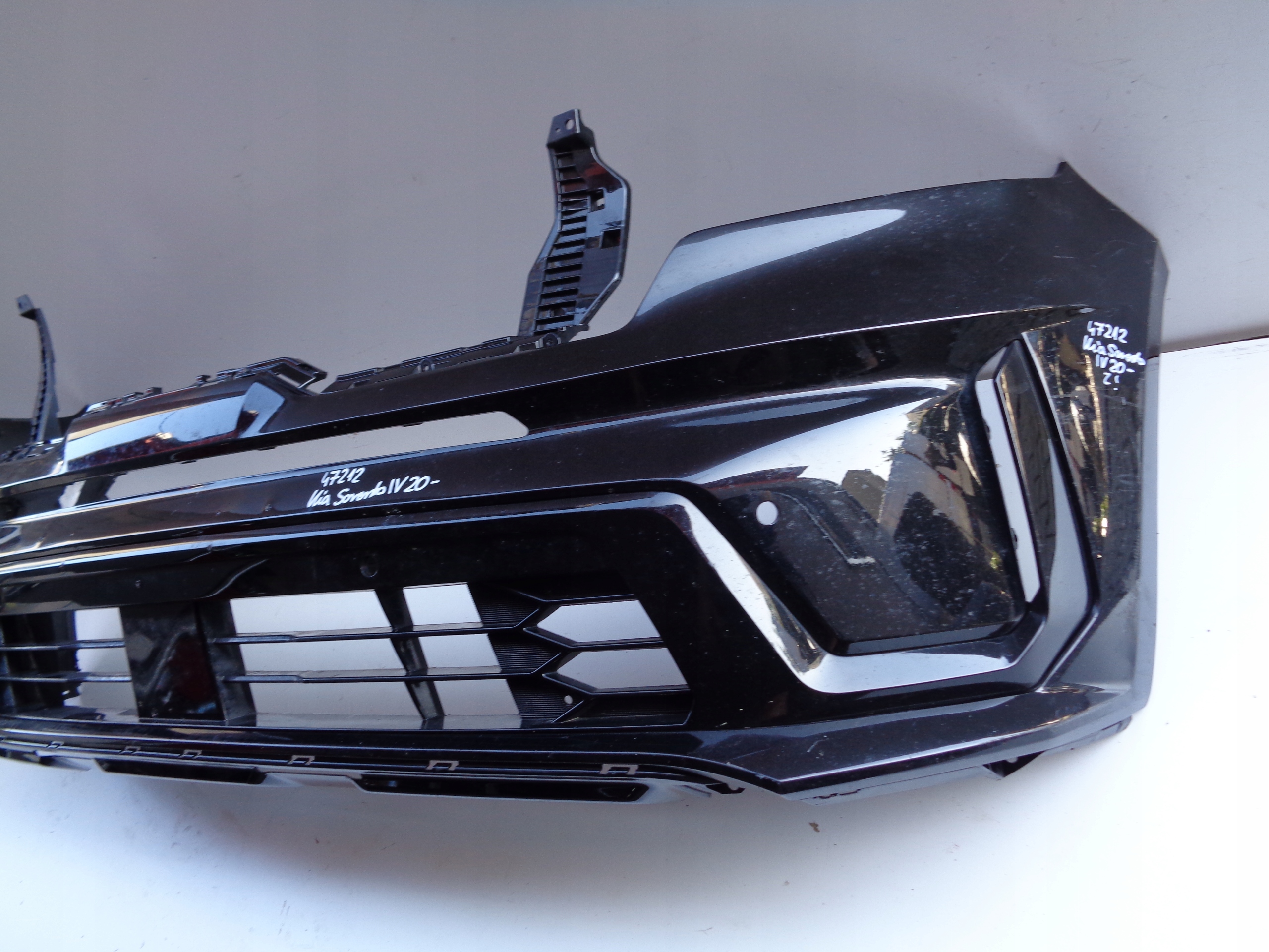 front bumper KIA SORENTO IV 20- NR 47212