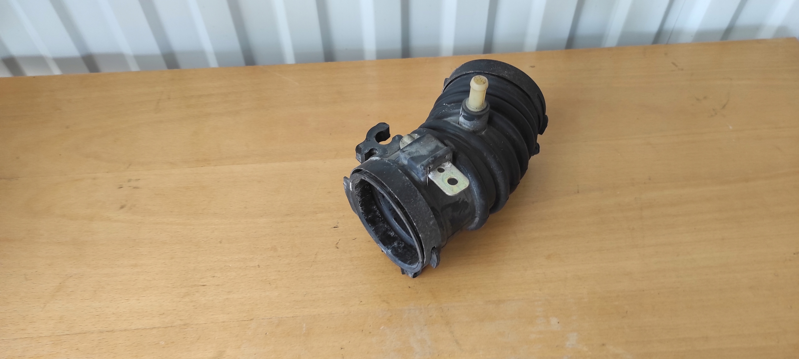 pipe DOLOTOWA air MAZDA 6 2.0 L813132212