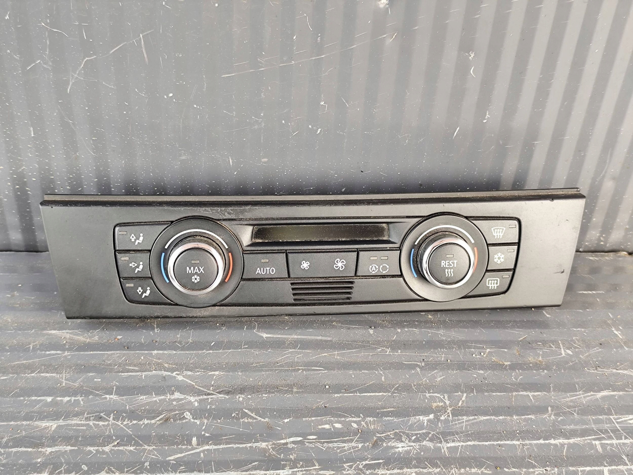 BMW 3 E92 E93 PANEL klimatizaci 9182288