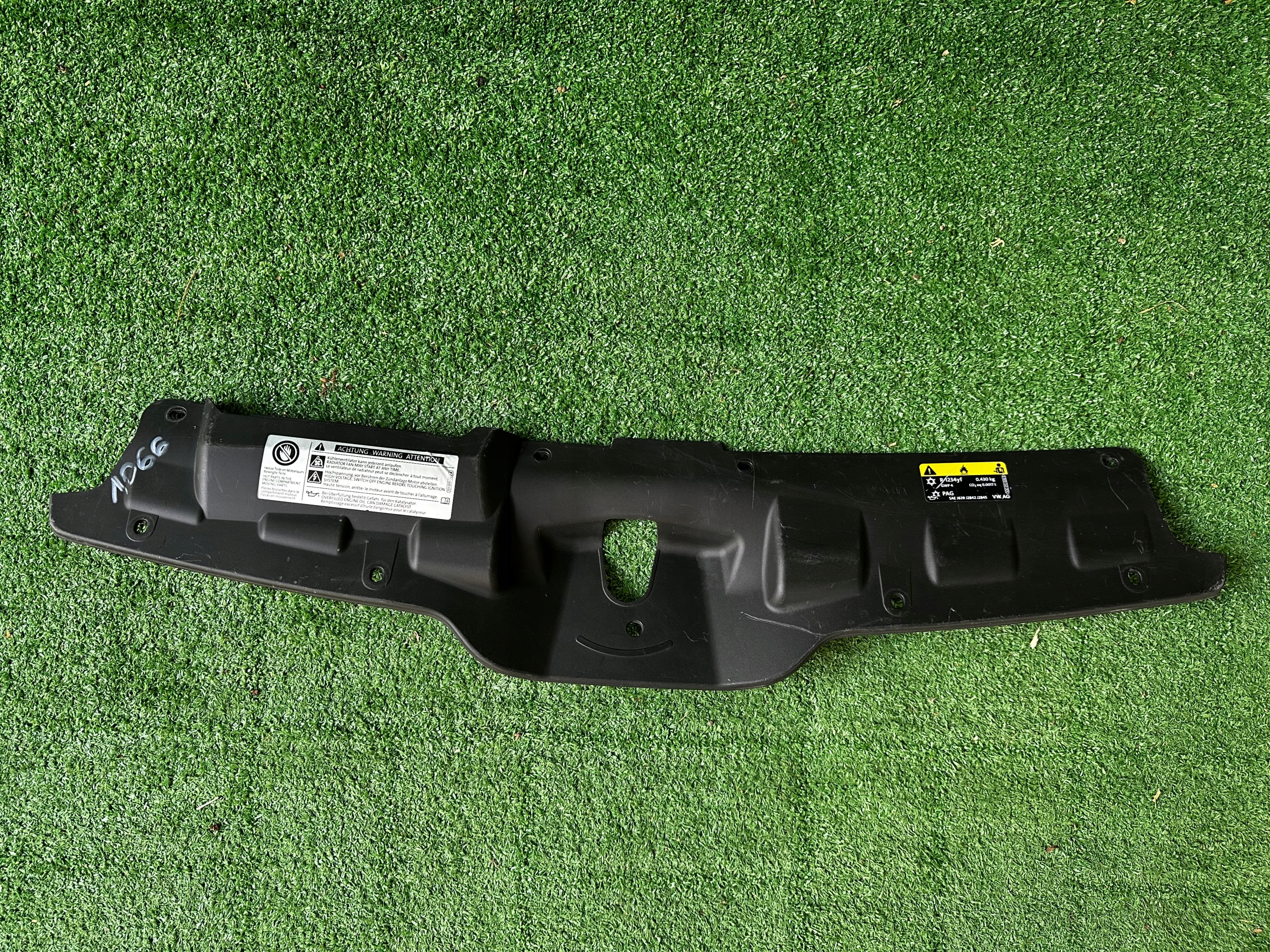 Skoda Scala cover supports upper