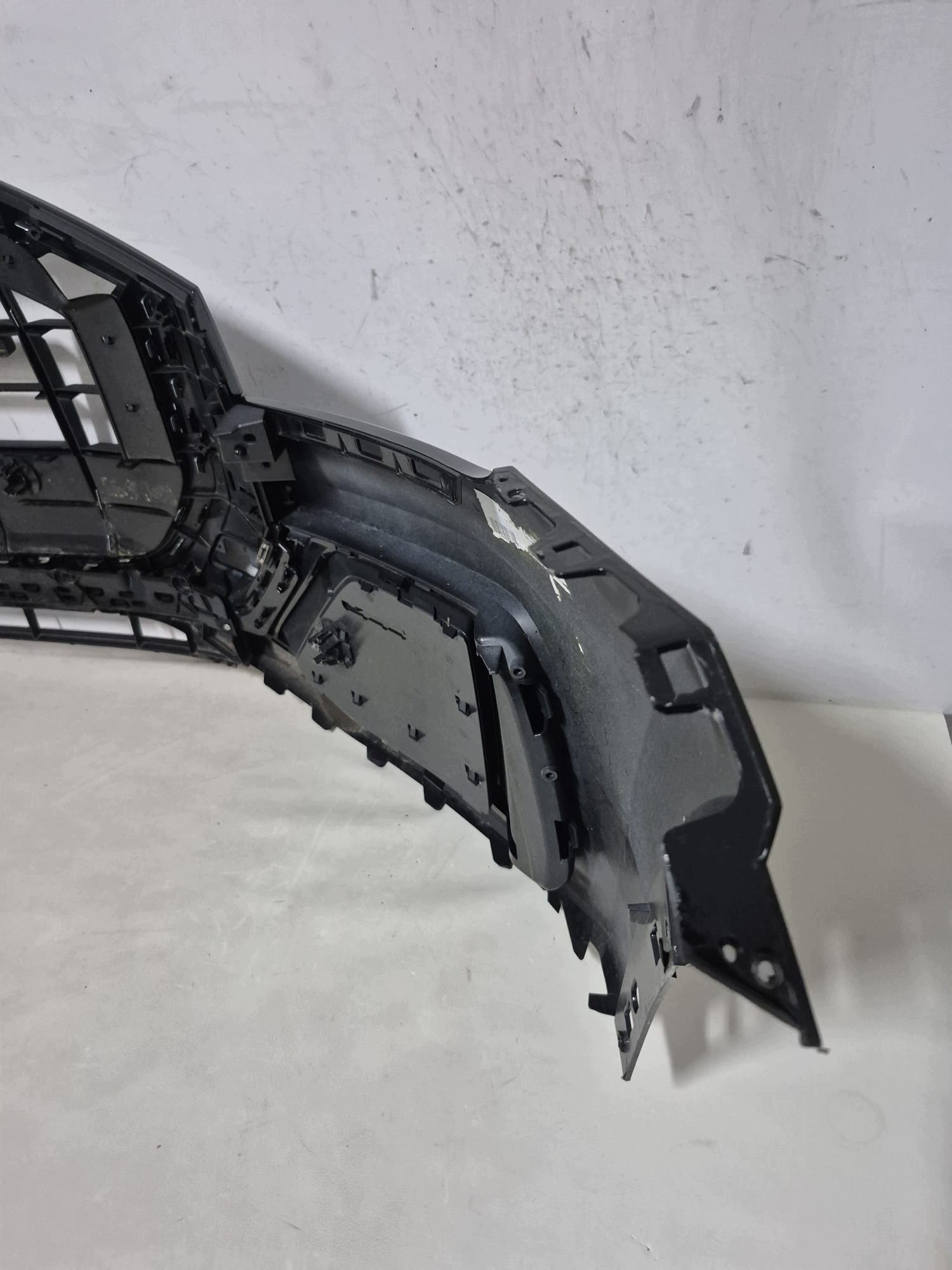 AUDI Q8 4M8 ZWYKLY 18- bumper front front grill grid PDC 4M8807437A
