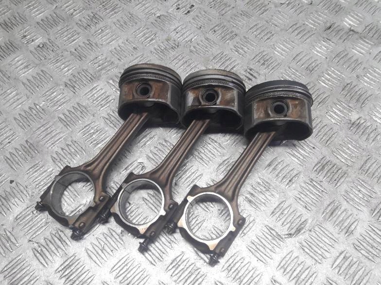 Поршень + шатун AUDI A3 8L 1.6 8V APF