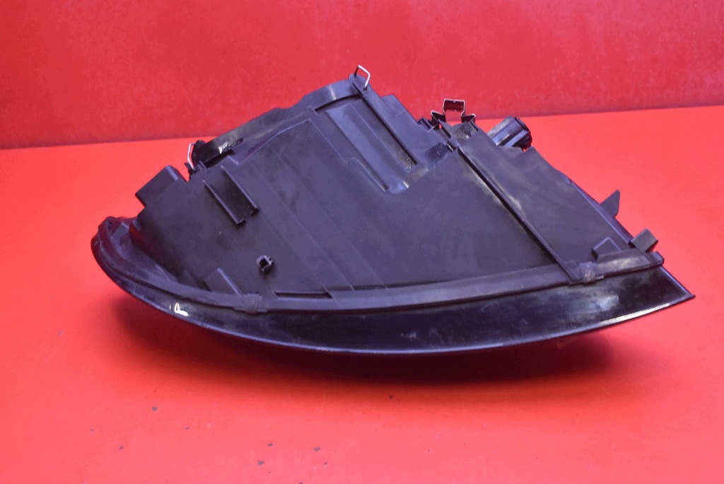 REFLEKTOR left light front lens EU 30657168 VOLVO C30 06-09