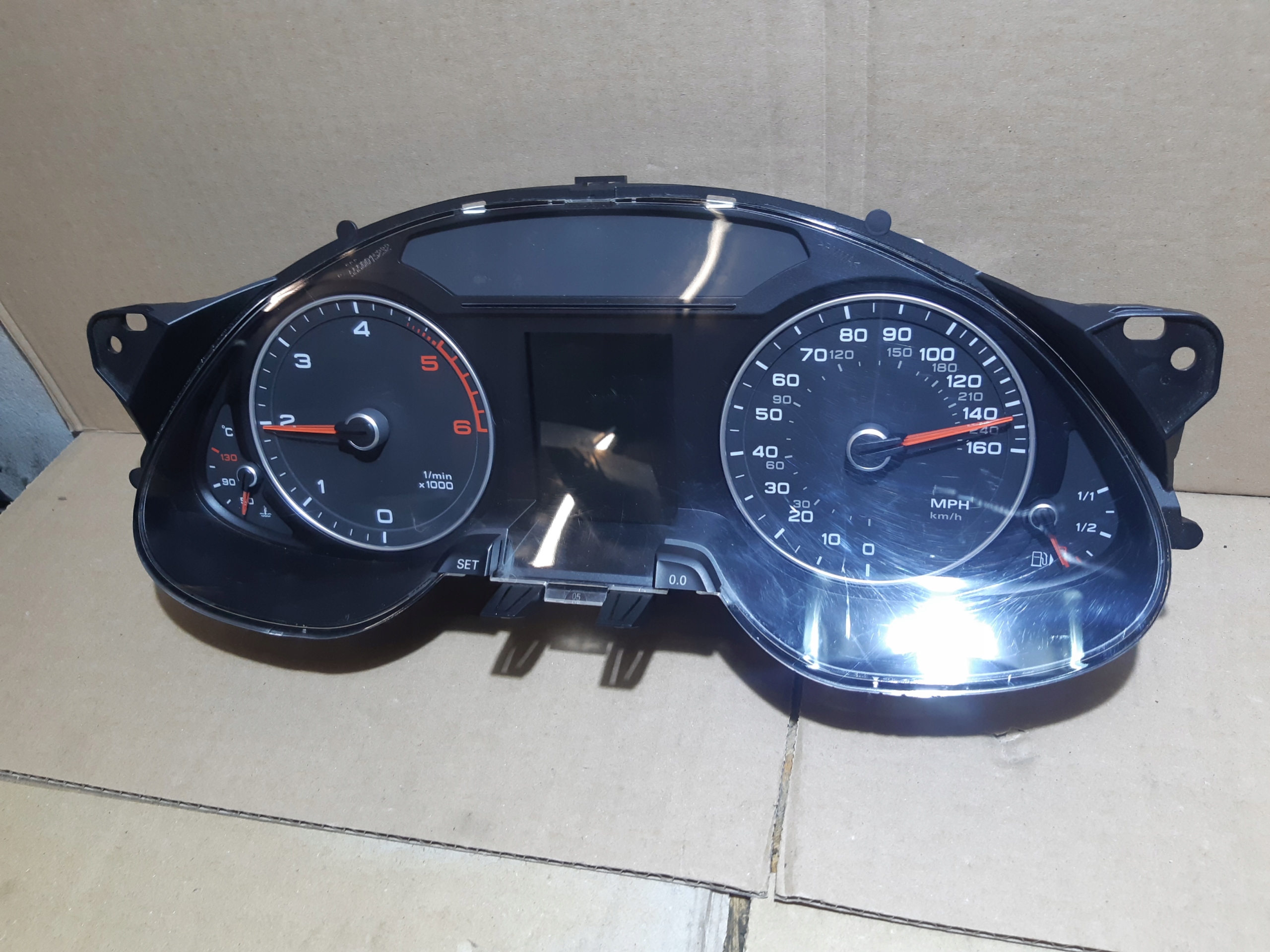 AUDI A4 B8 LIFT dials dials UK 8K0920982B