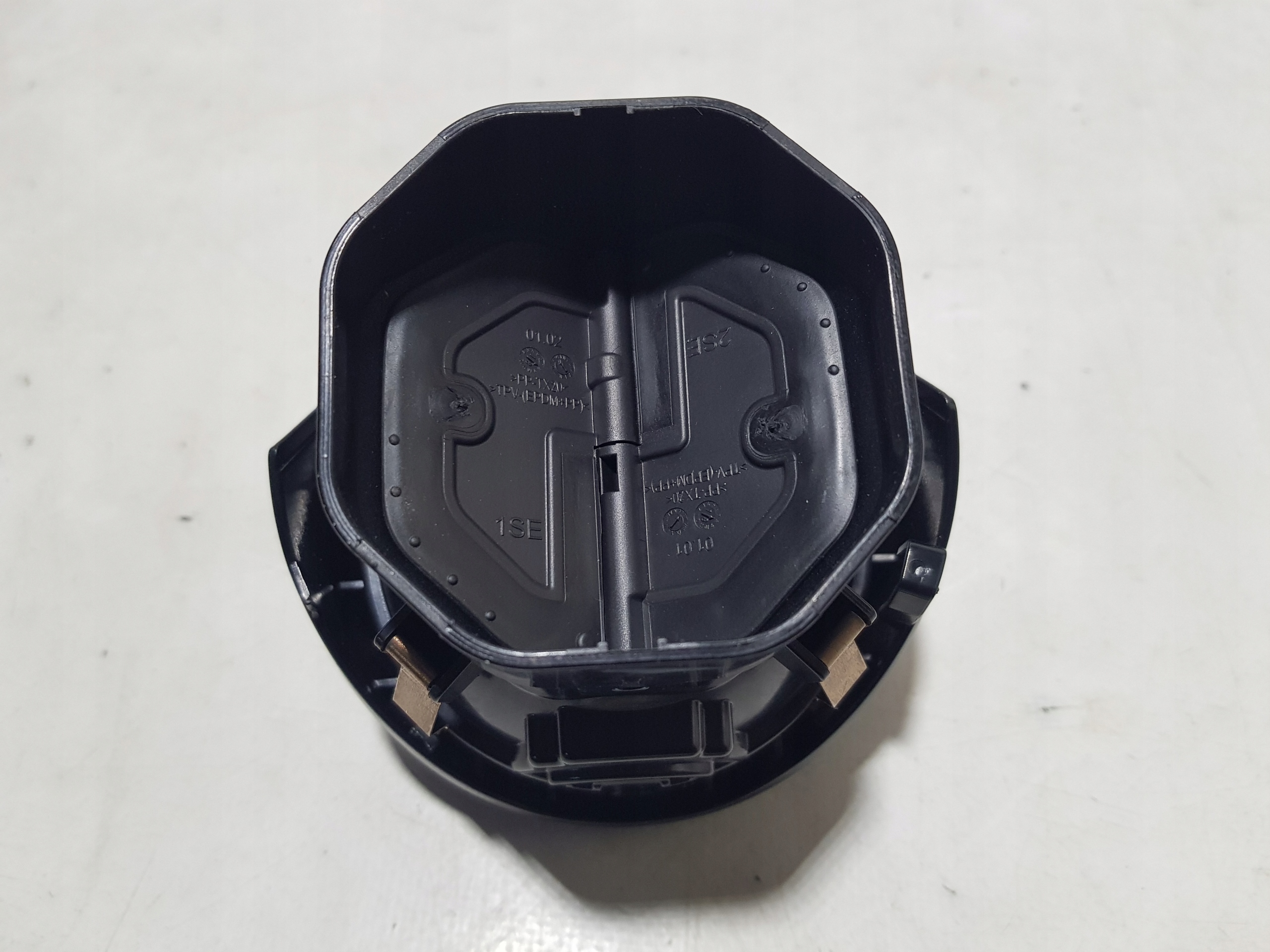 MERCEDES W205 grid air conditioning devices left 2058303604