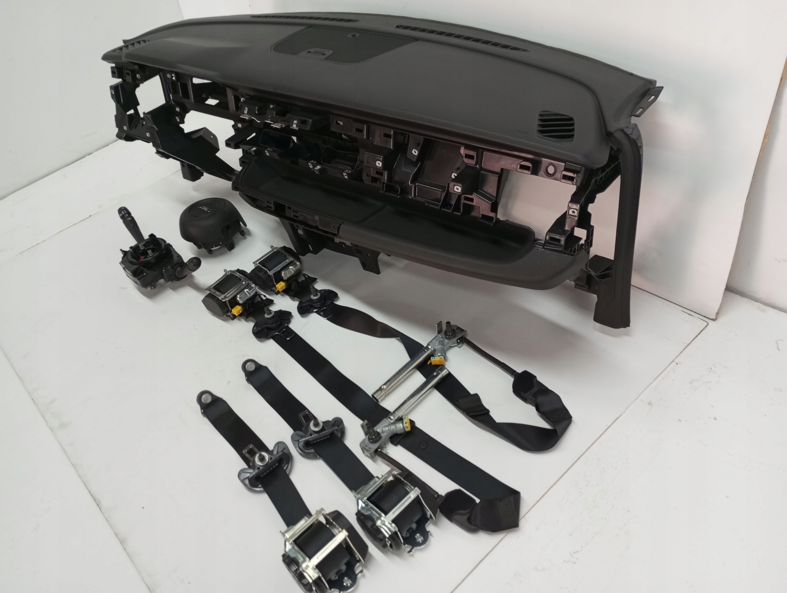 dashboard JEEP AVENGER 23R