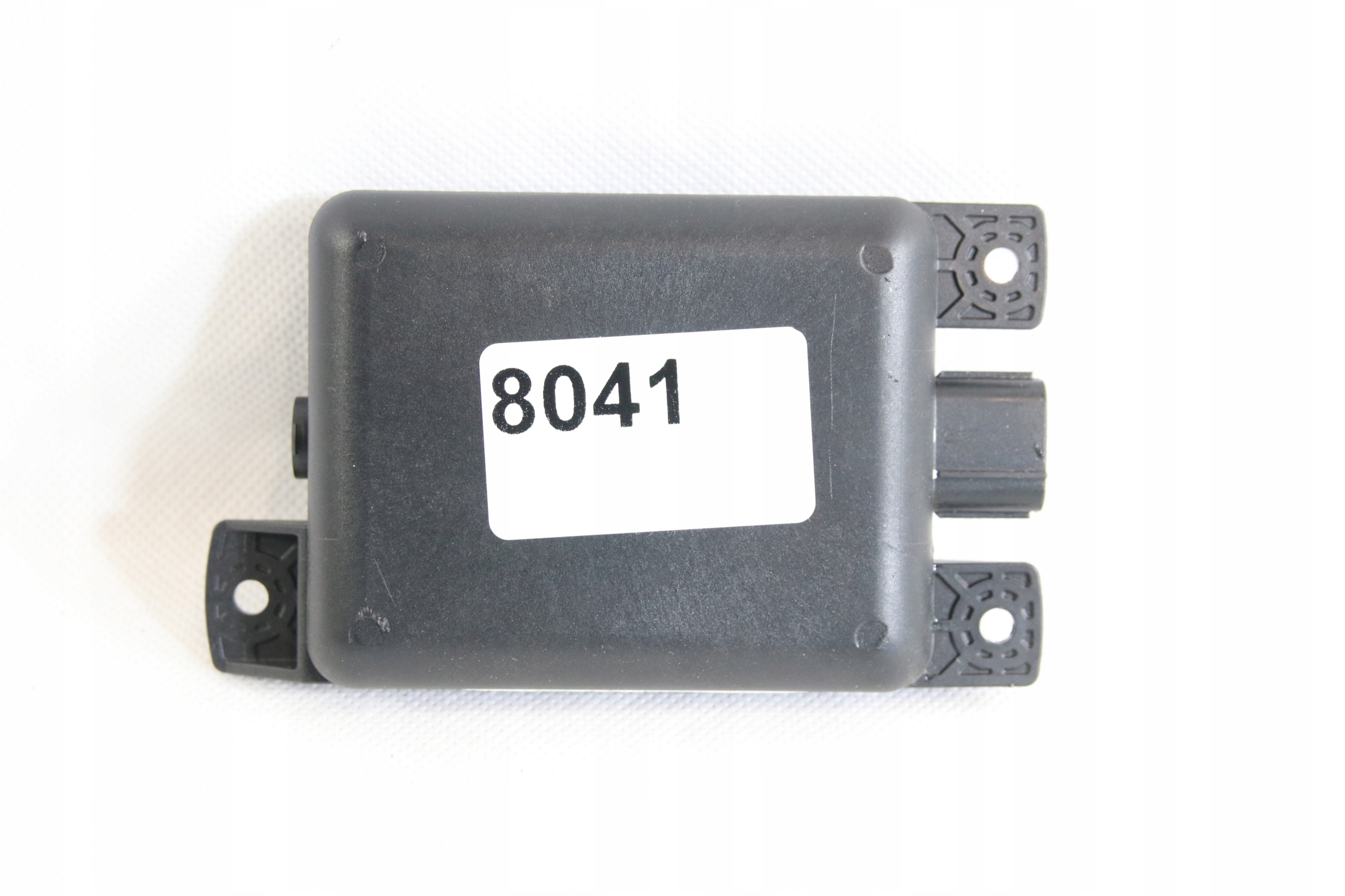 Uz8041 - Датчик сліпих зон радар задній R Mazda Cx3 CX-3