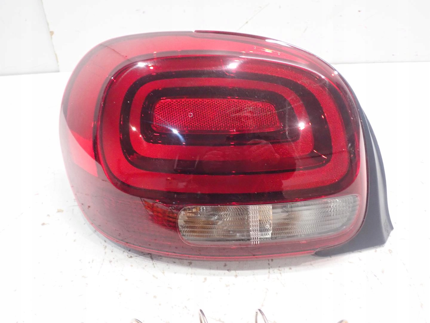 light rear part rear left CITROEN C3 III 2016