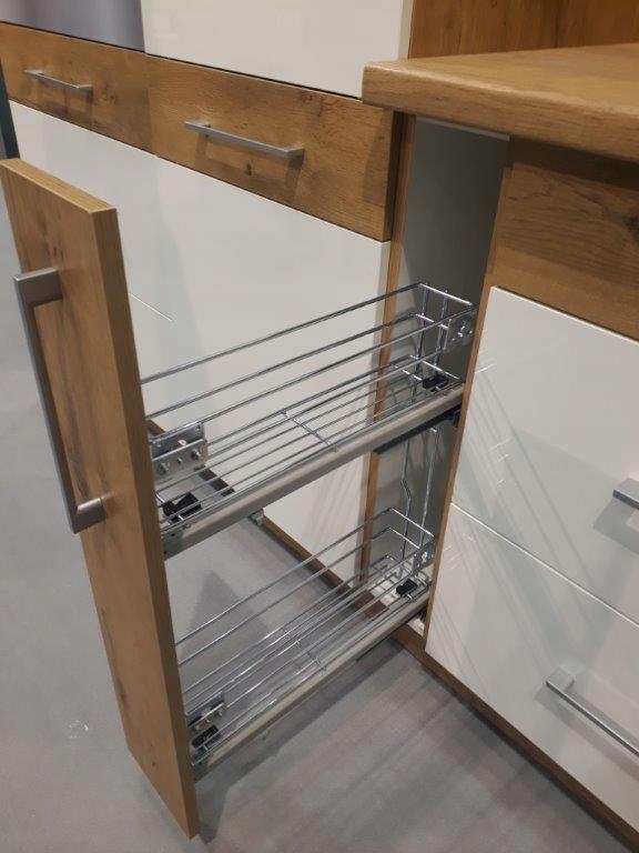 Skříň 15 Cargo Dub lancelot. Bílá bordo grafit