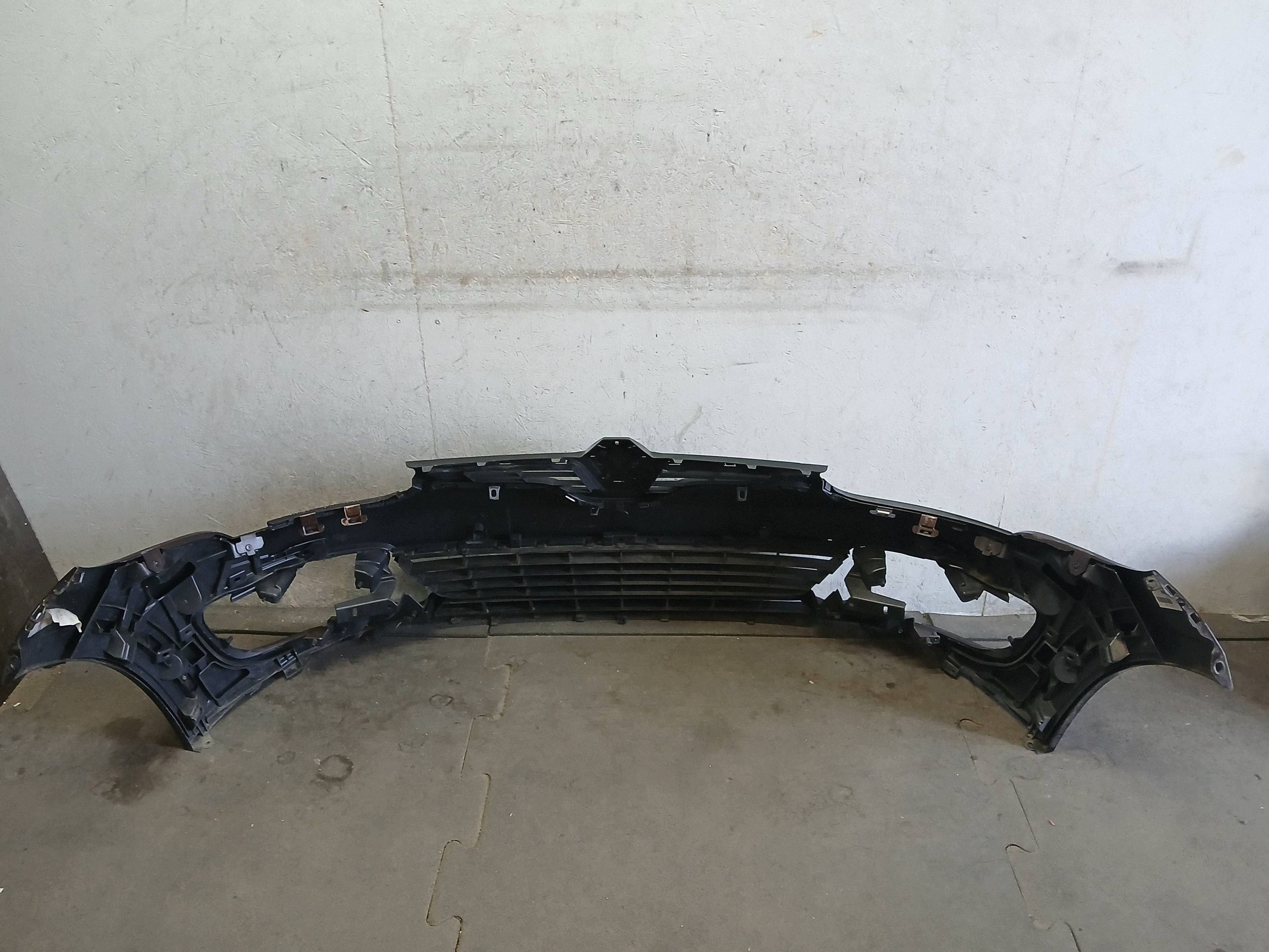 bumper front RENAULT MEGANE III 3 LIFT 13