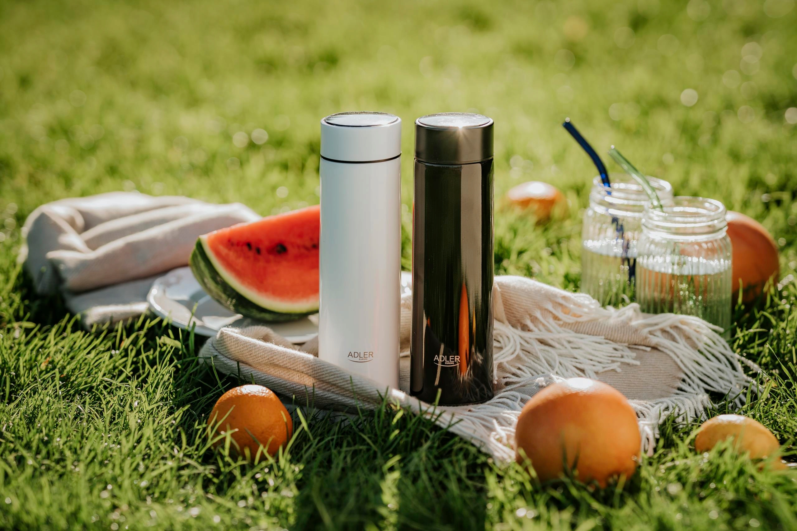 TERMOS NA HERBATĘ KAWĘ KUBEK TERMICZNY BUTELKA BIDON LED Z TEMPERATURĄ Model Kubek termiczny z temperaturą i separatorem