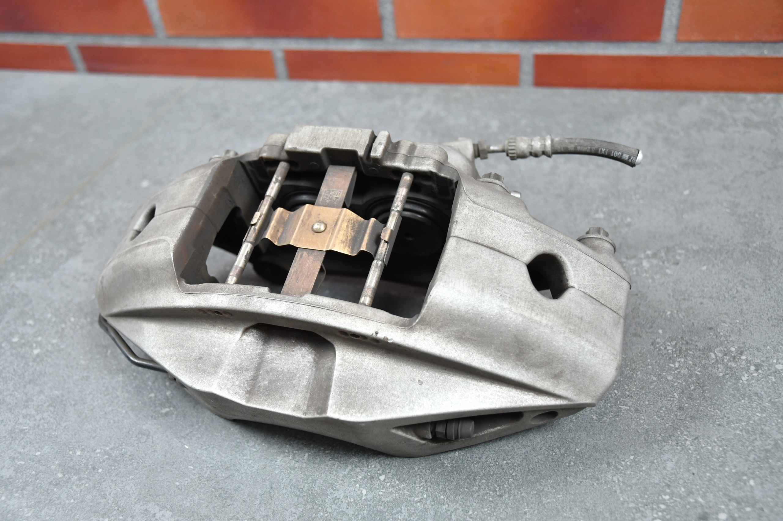 caliper pressure plate brake right front BMW 5 G60 G61 7 G70 348x36 grey