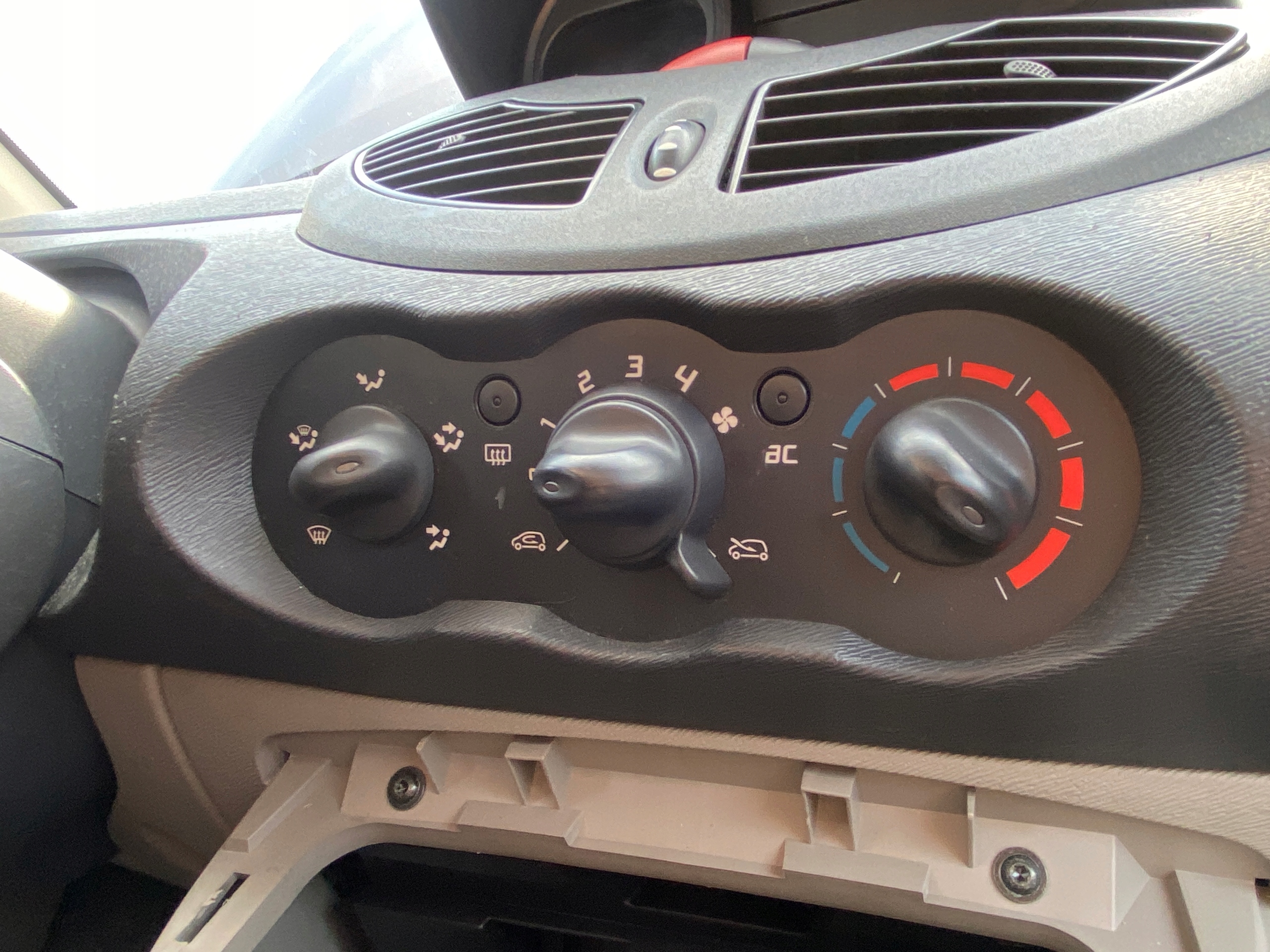 switch switch PANEL air conditioning devices OGRZEWANIA Renault Twingo 2 II 07-14