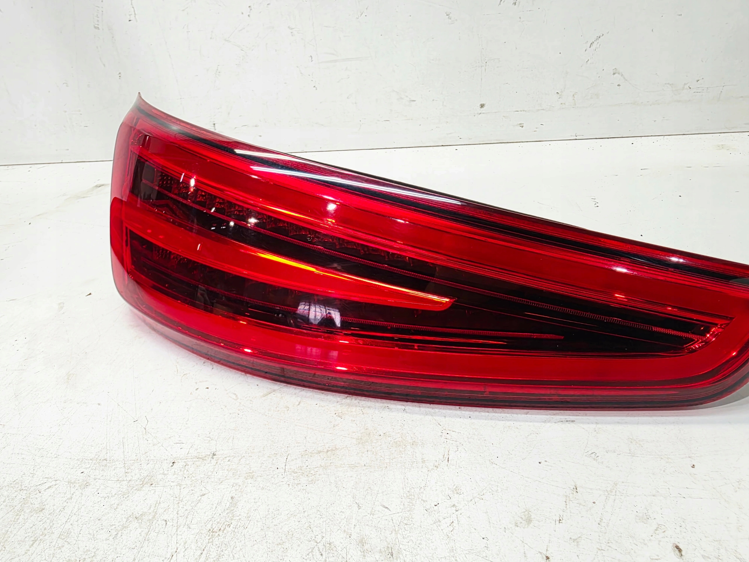 light left rear part LED AUDI Q3 8U 8U0945093H
