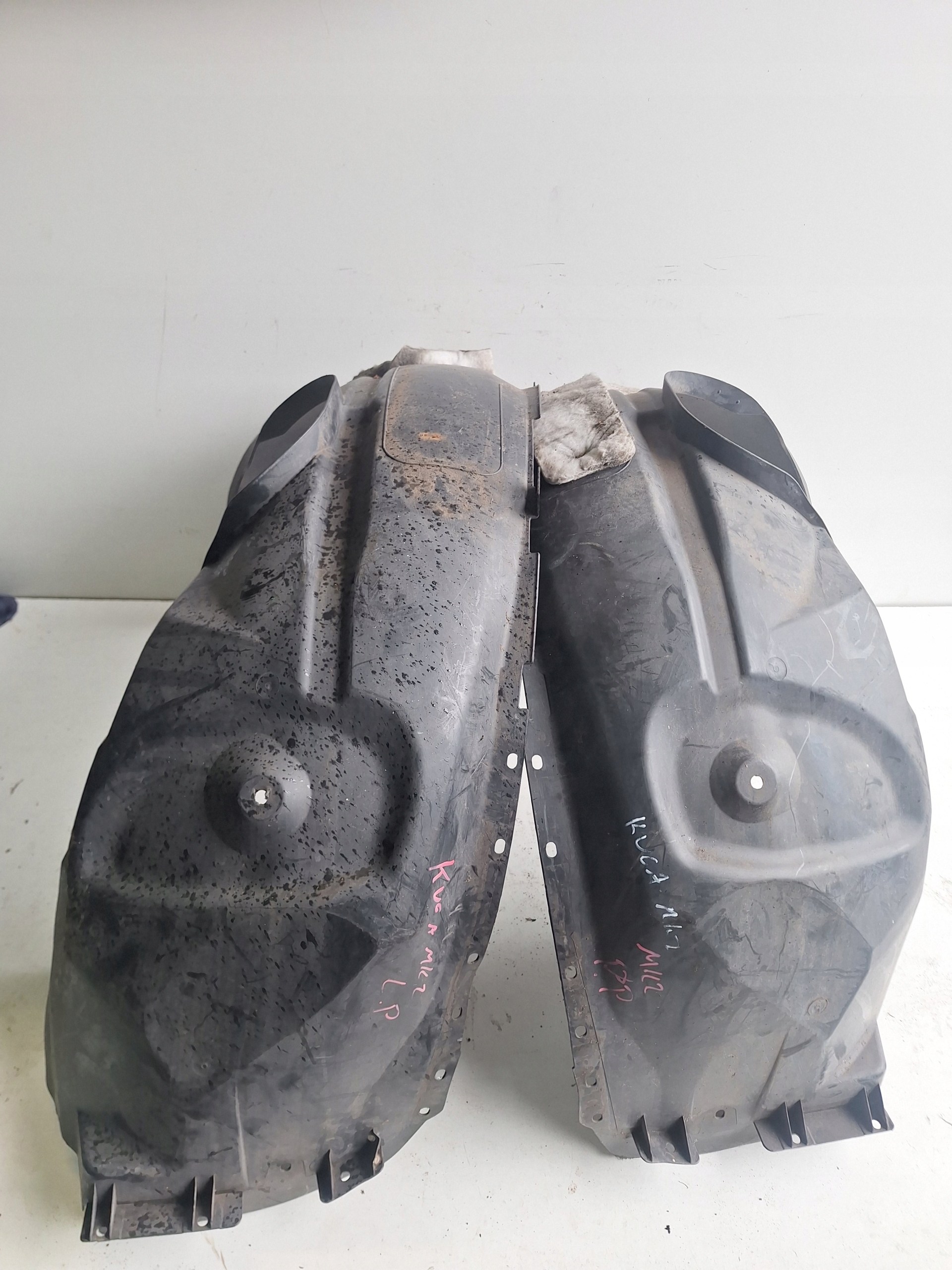 FORD KUGA MK2 12-16 mudguard front left