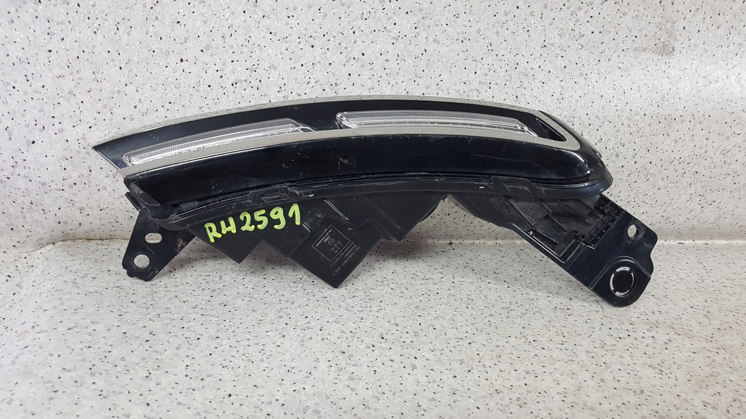 CITROEN C5 C 5 AIRCROSS 2018 - right light DRL LED 2591