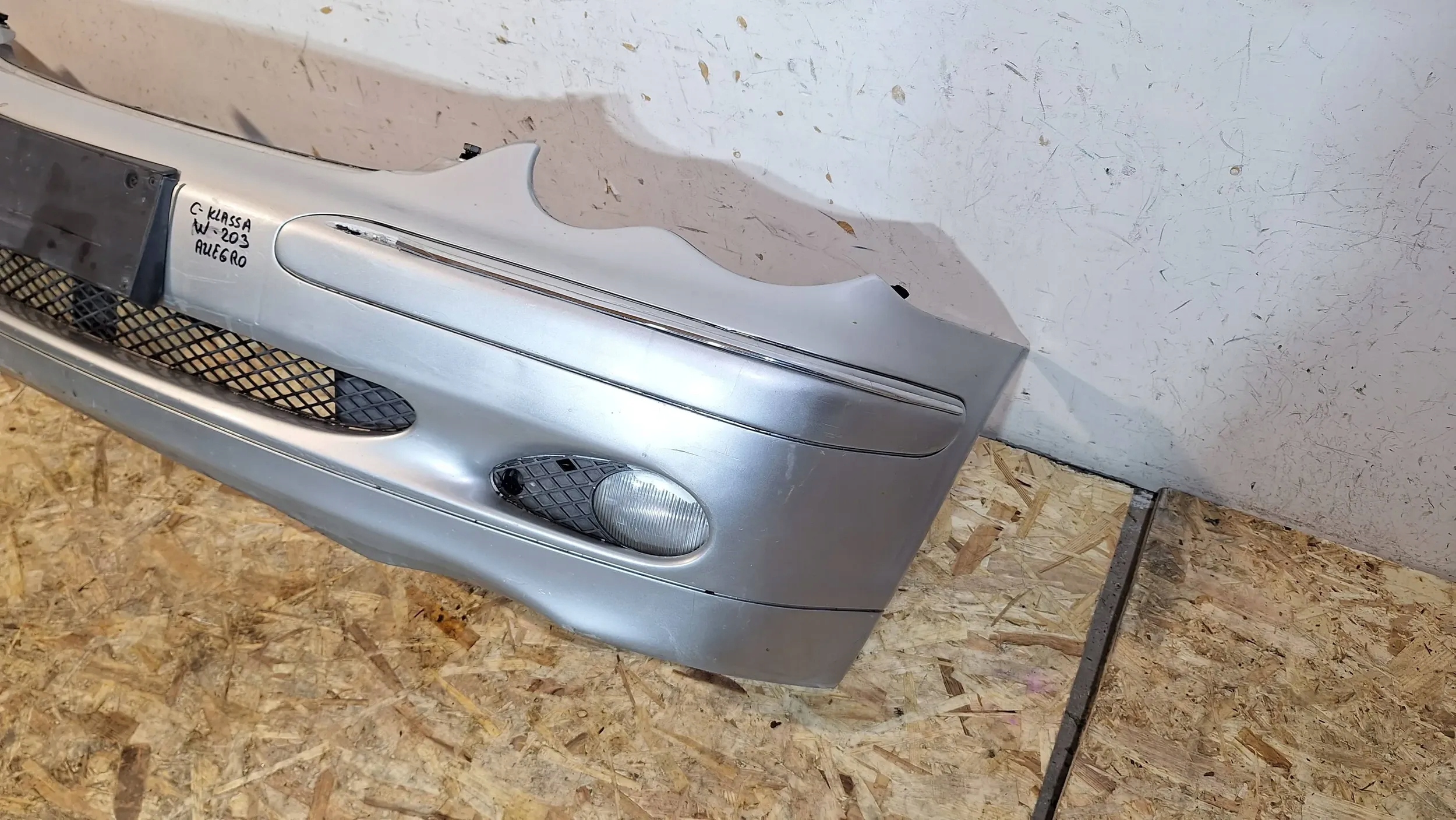 bumper front Mercedes C Klasa W203 00