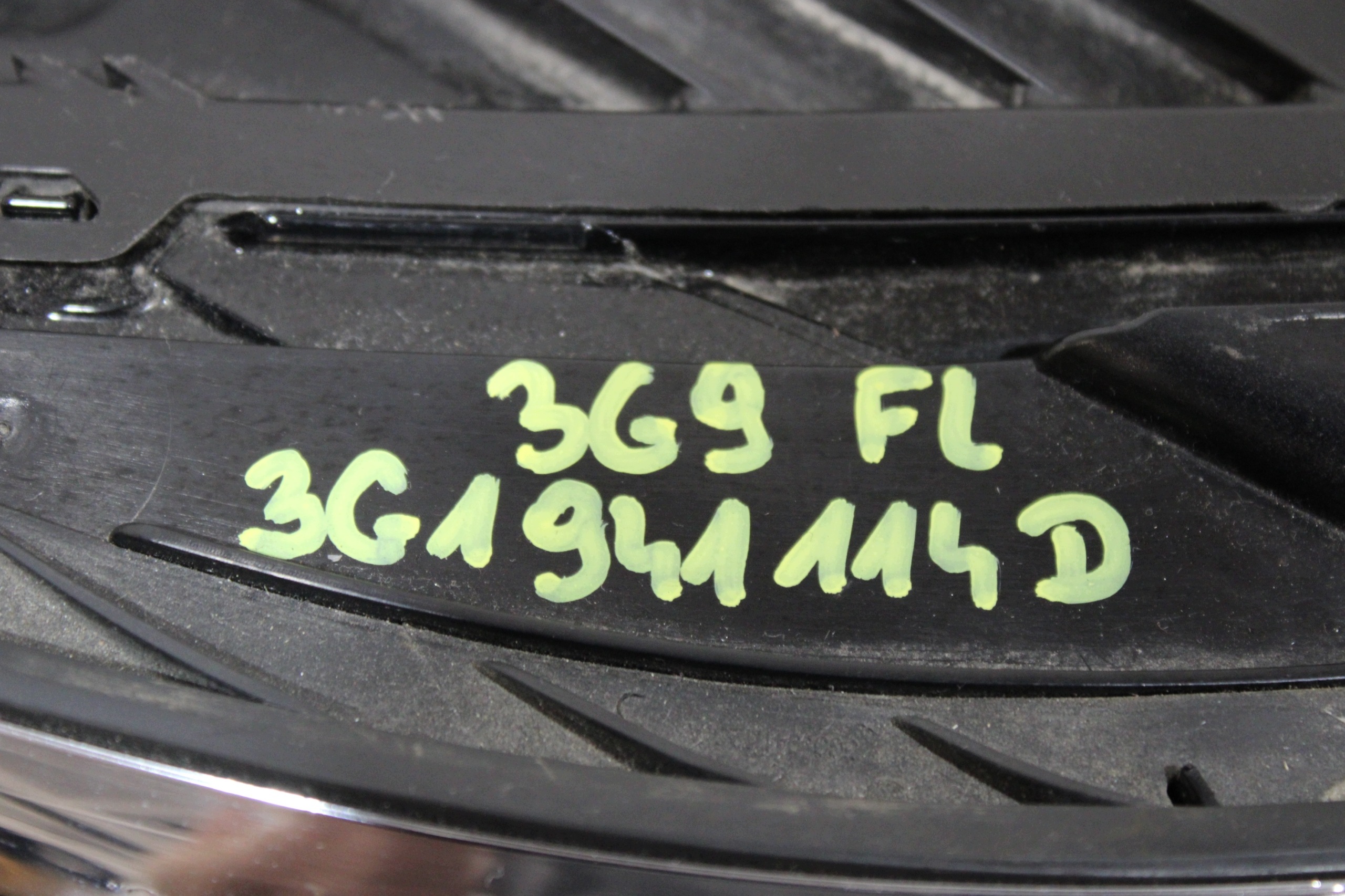 light right front 3G1941114D VW PASSAT B8 3G0 3G9