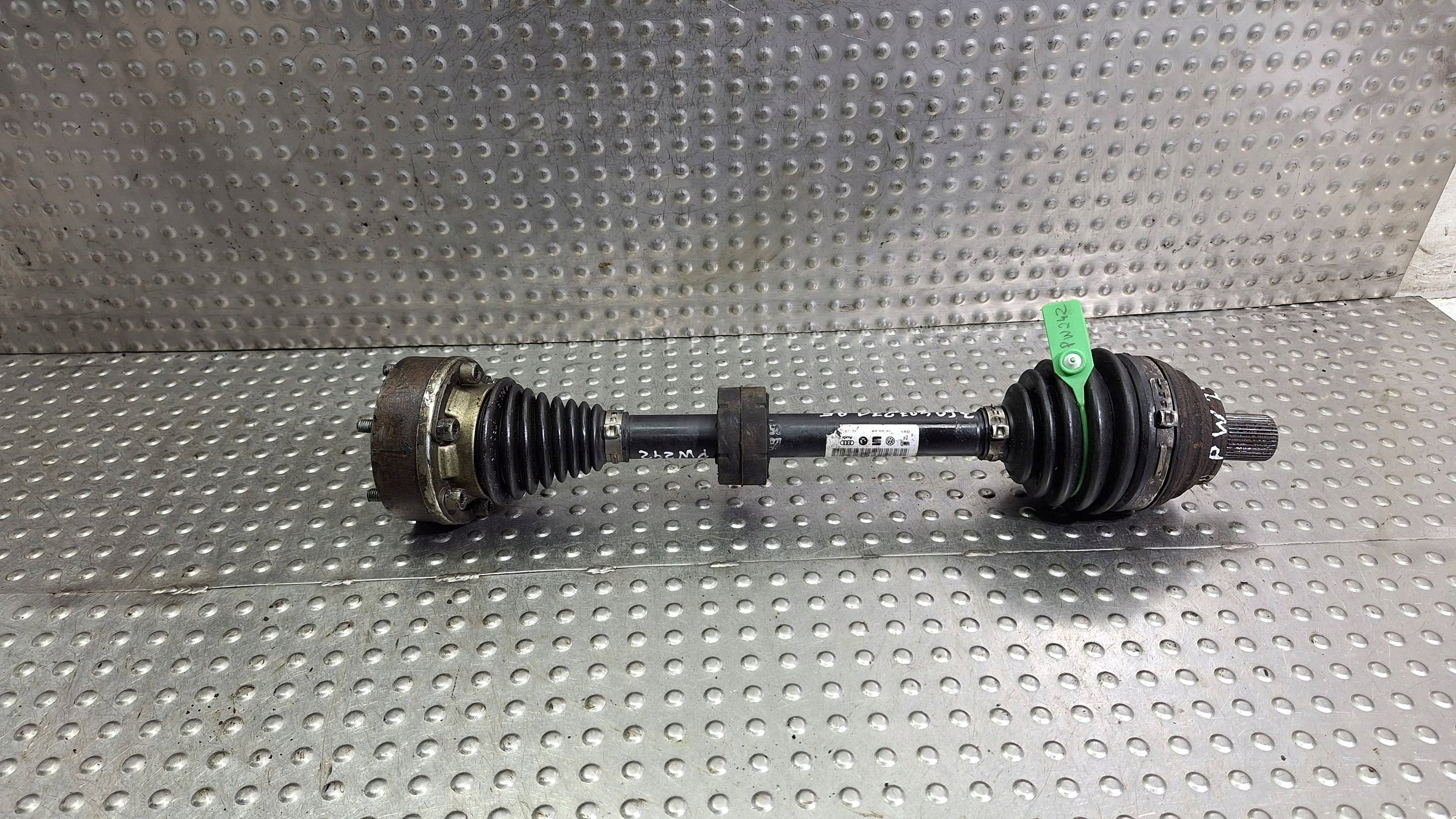 semi-axis left front 3C0407271AE GOLF V ALTEA A3 8P PASSAT B6 LEON II 1.9TDI