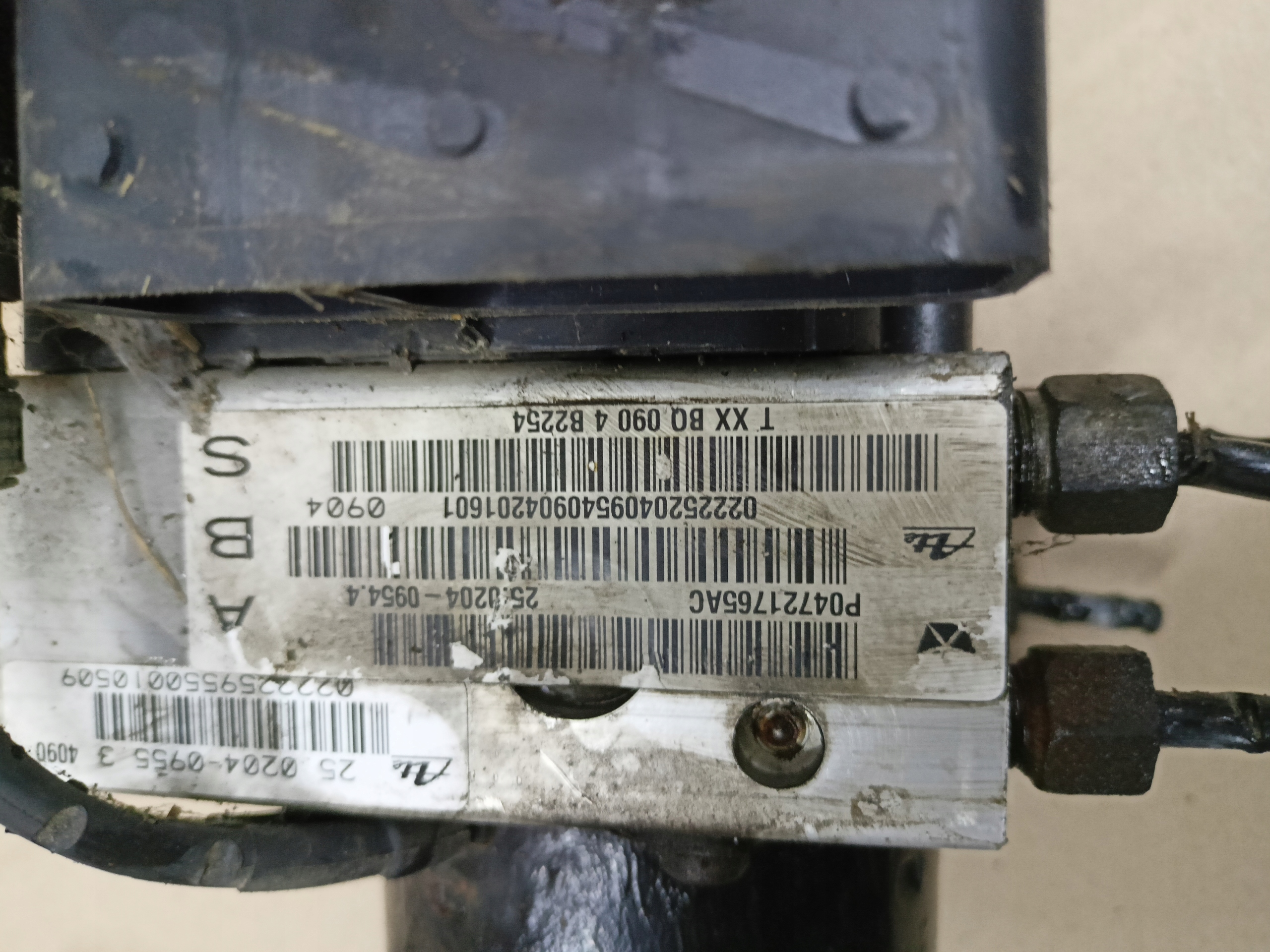 CHRYSLER VOYAGER IV Pompa ABS 04686987AD