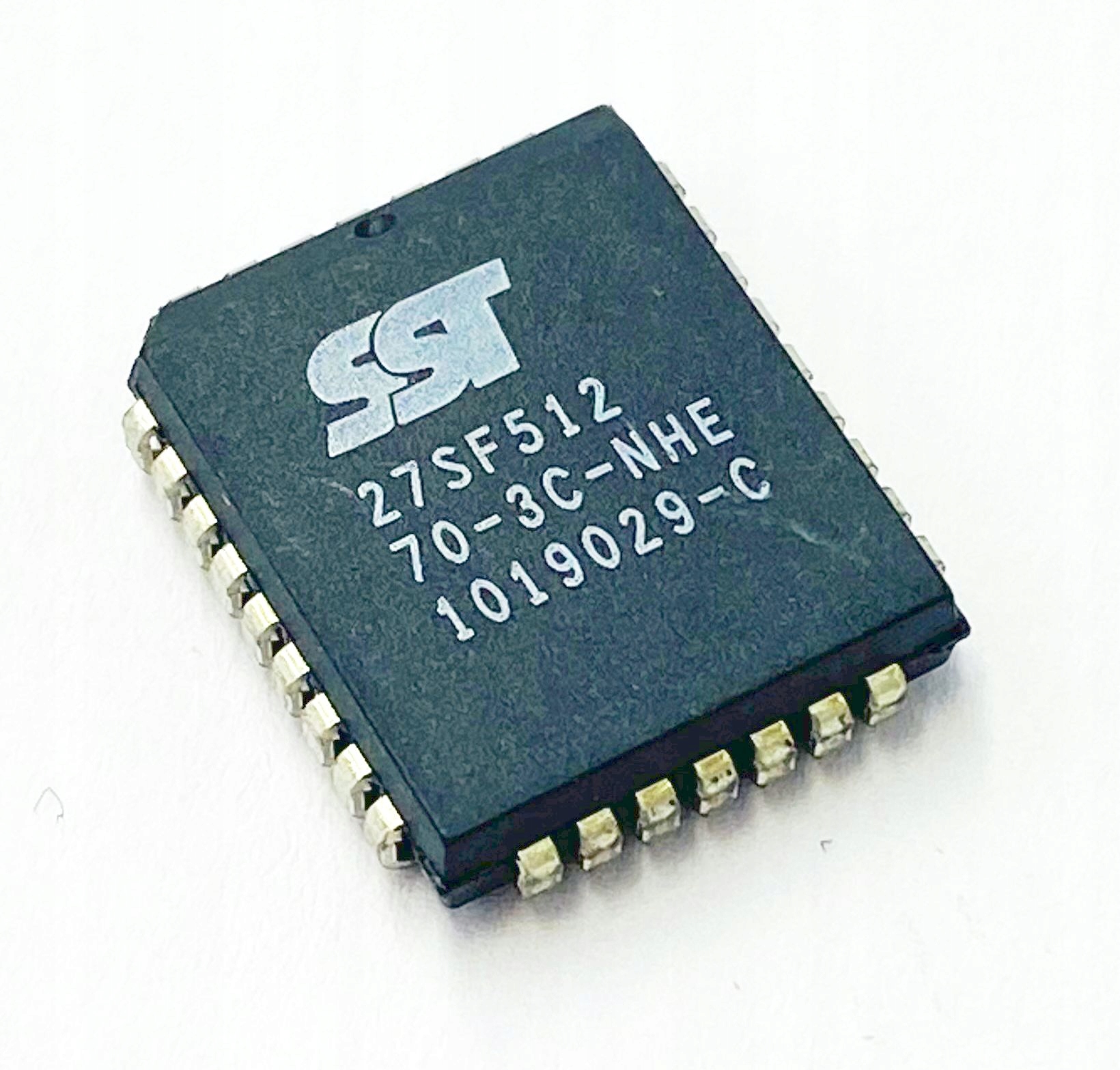 SST27SF512 Vymazatelná paměť Eprom PLCC32 10 Ks