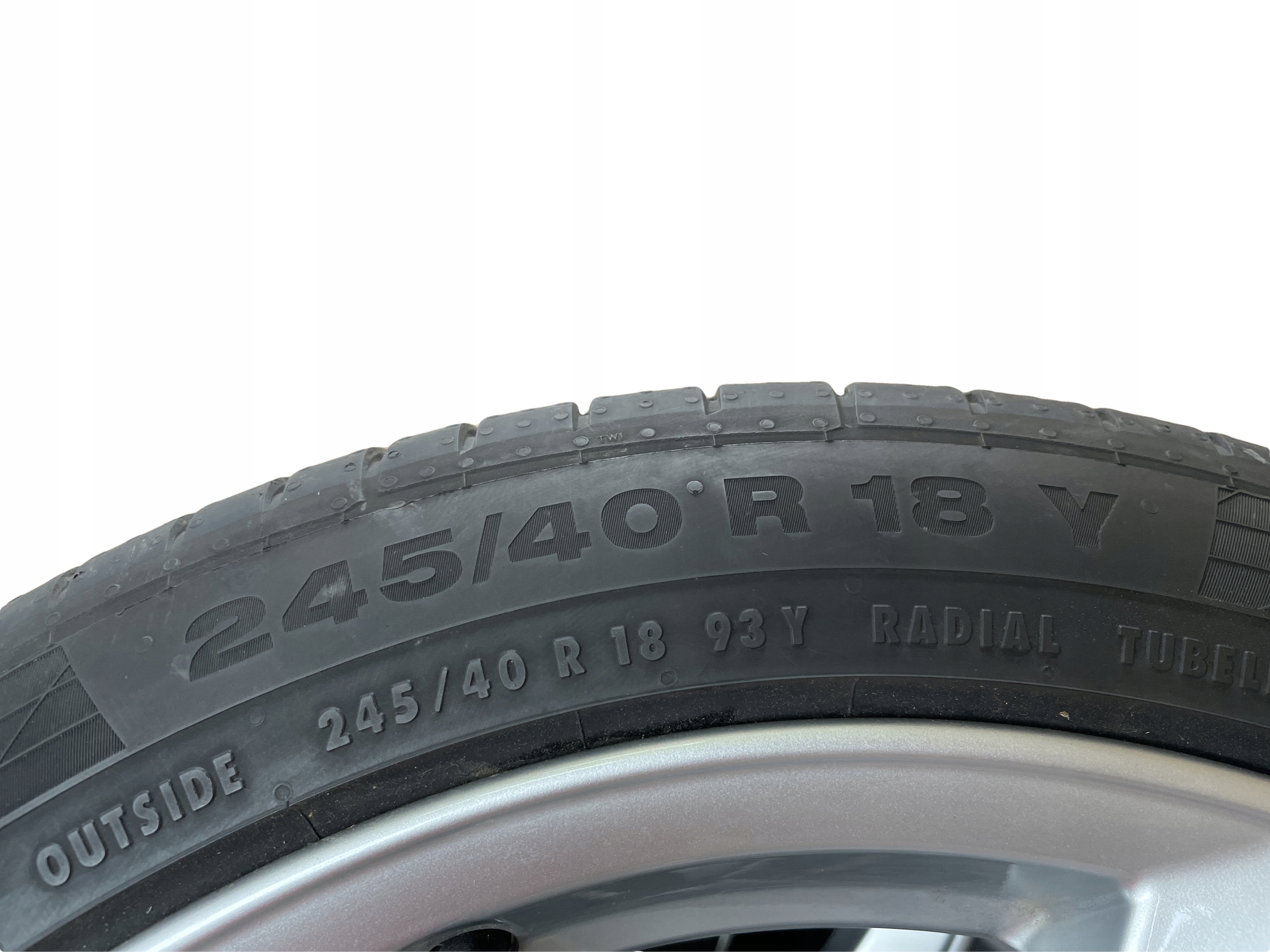 AUDI A5 8W wheels discs 245/40R18 CONTINENTAL