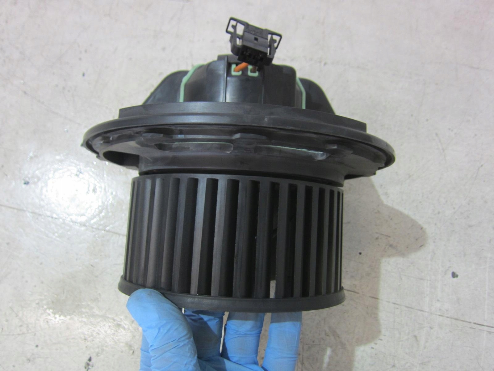 BMW X3 F25 E90 E87 E82 obal ventilátor tOPENÍ 9227670 EURO 64119227670
