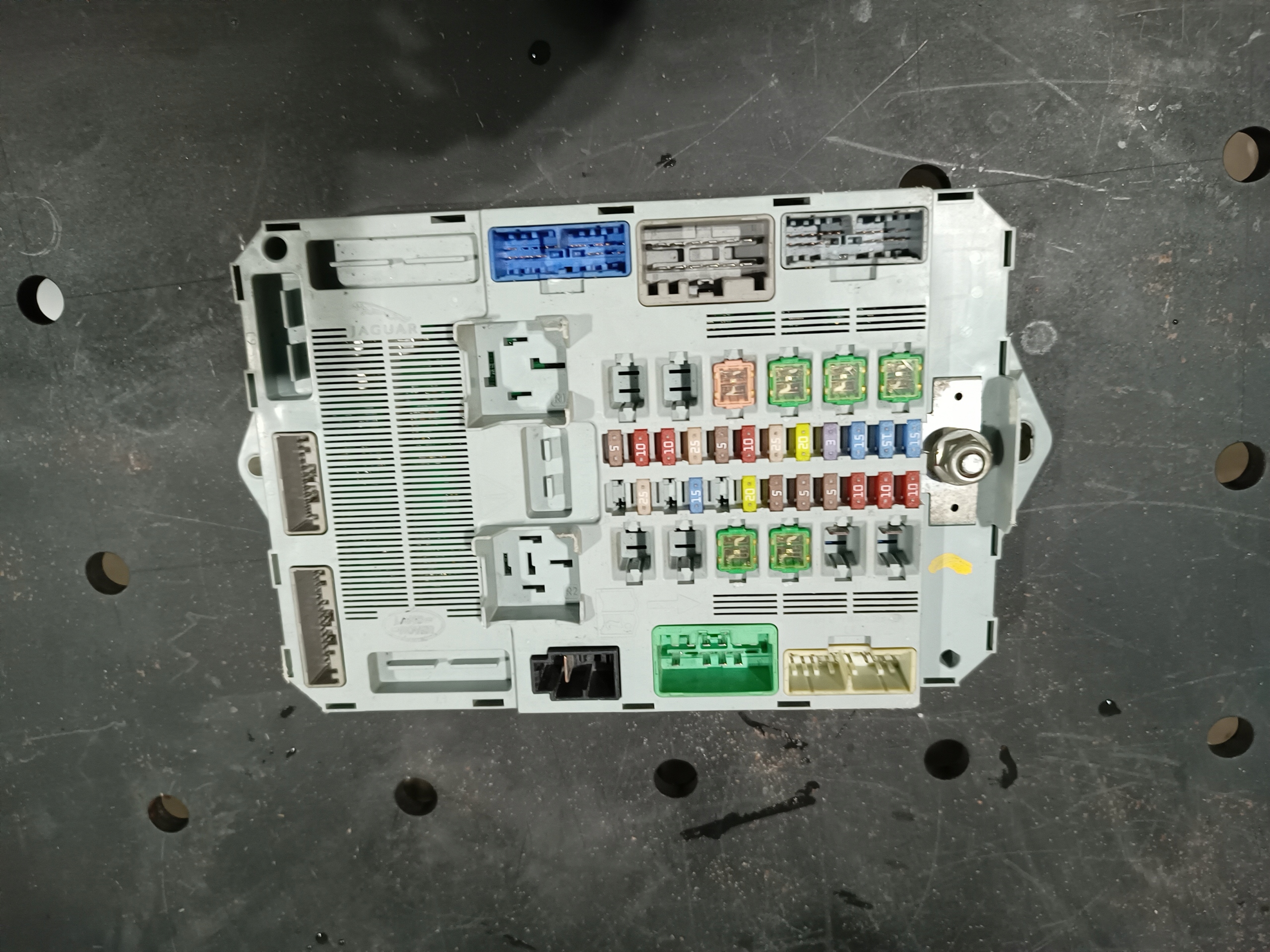 JAGUAR XF X250 LIFT - skrzynka bezpieczników BCM Numery katalogowe zamienników DX23-14D628-BG