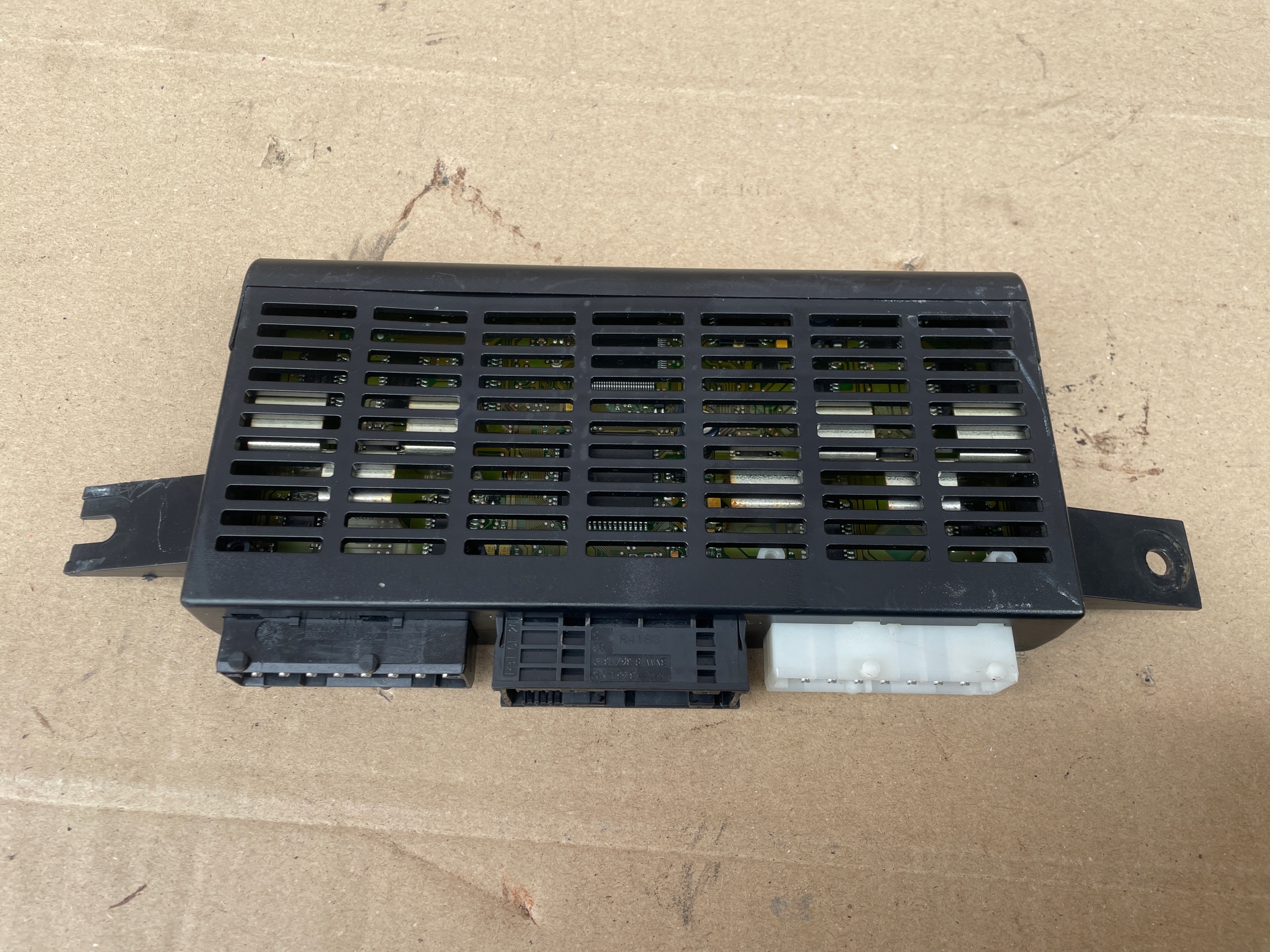 MODUŁ STEROWNIK ŚWIATEŁ LCM 4 BMW E39 6932559