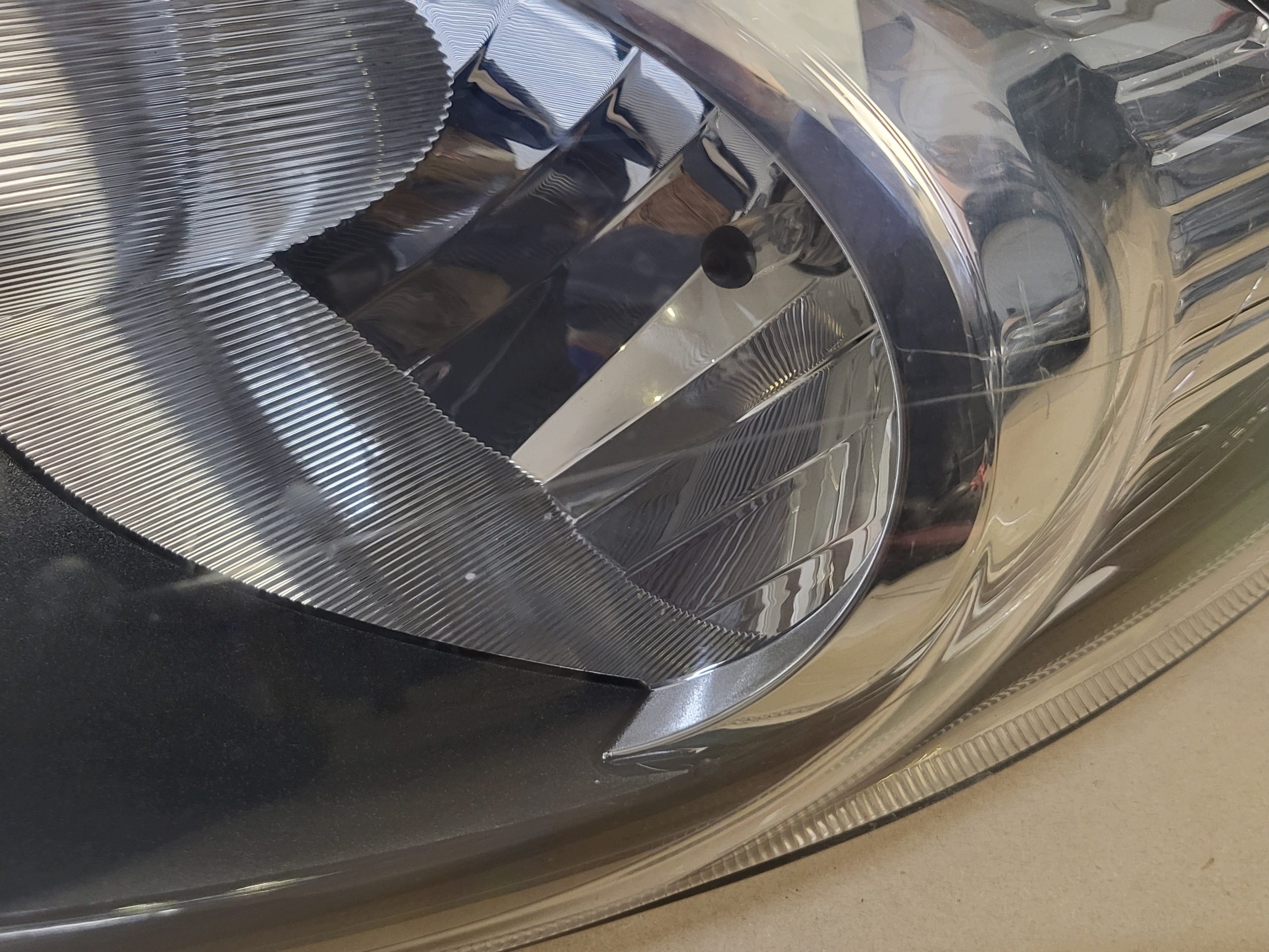 light REFLEKTOR left front FORD FIESTA MK7 VII 254181-00L 153874 original