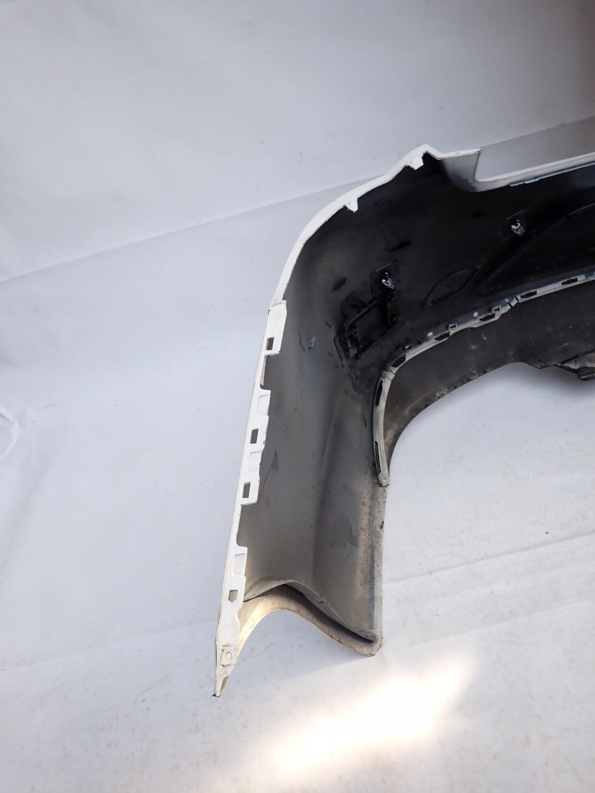 OPEL INSIGNIA B sedan HB 17-20 bumper rear part 4XPDC