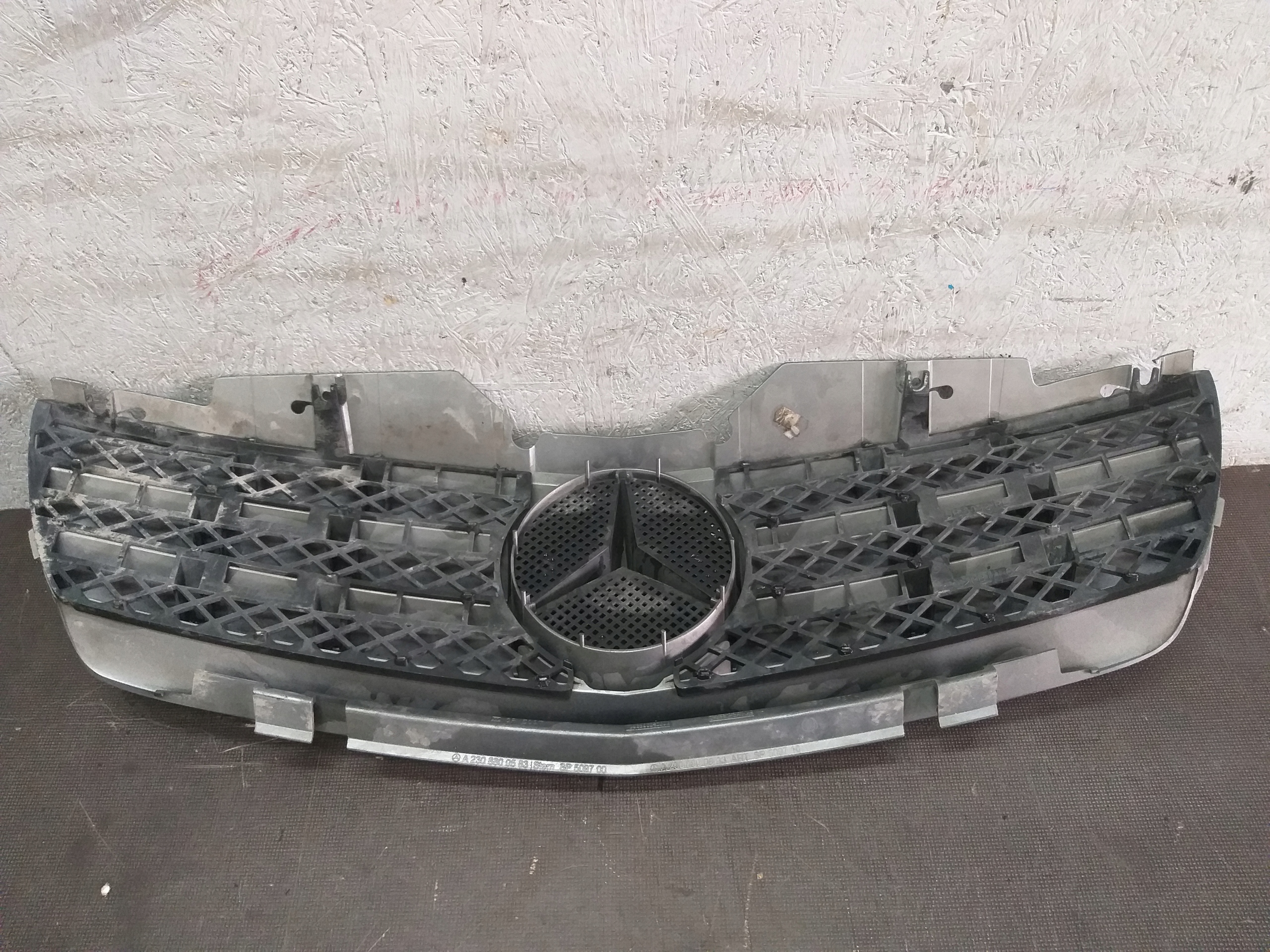 ATRAPA GRILL MERCEDES SL W230 A2308800583 Typ samochodu Samochody osobowe